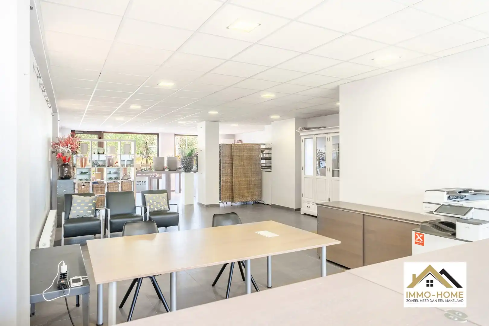 Ruim handelspand dicht bij centrum Gent foto 3