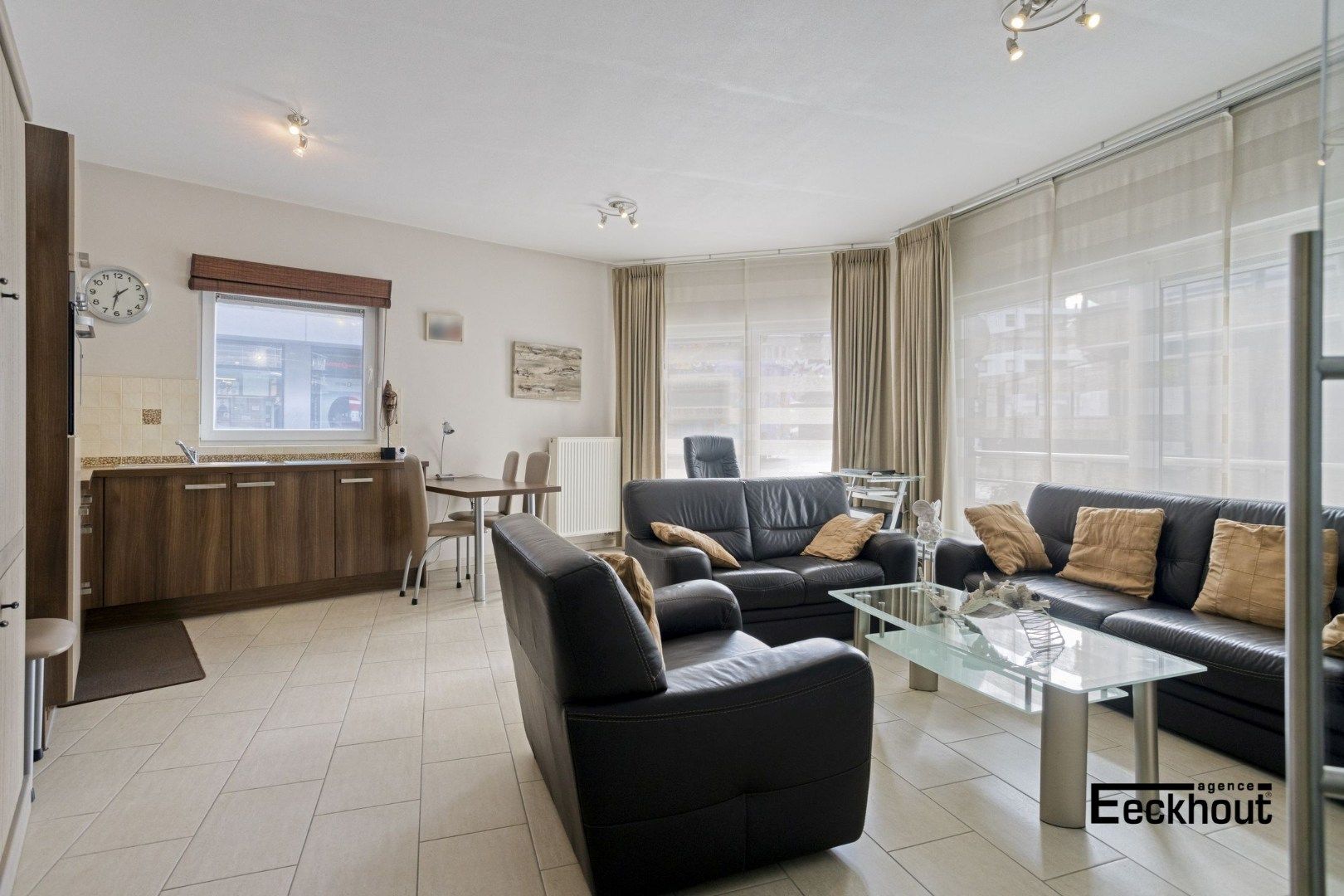 Recent gelijkvloersappartement op een prachtige locatie in centrum Oostende! foto 4