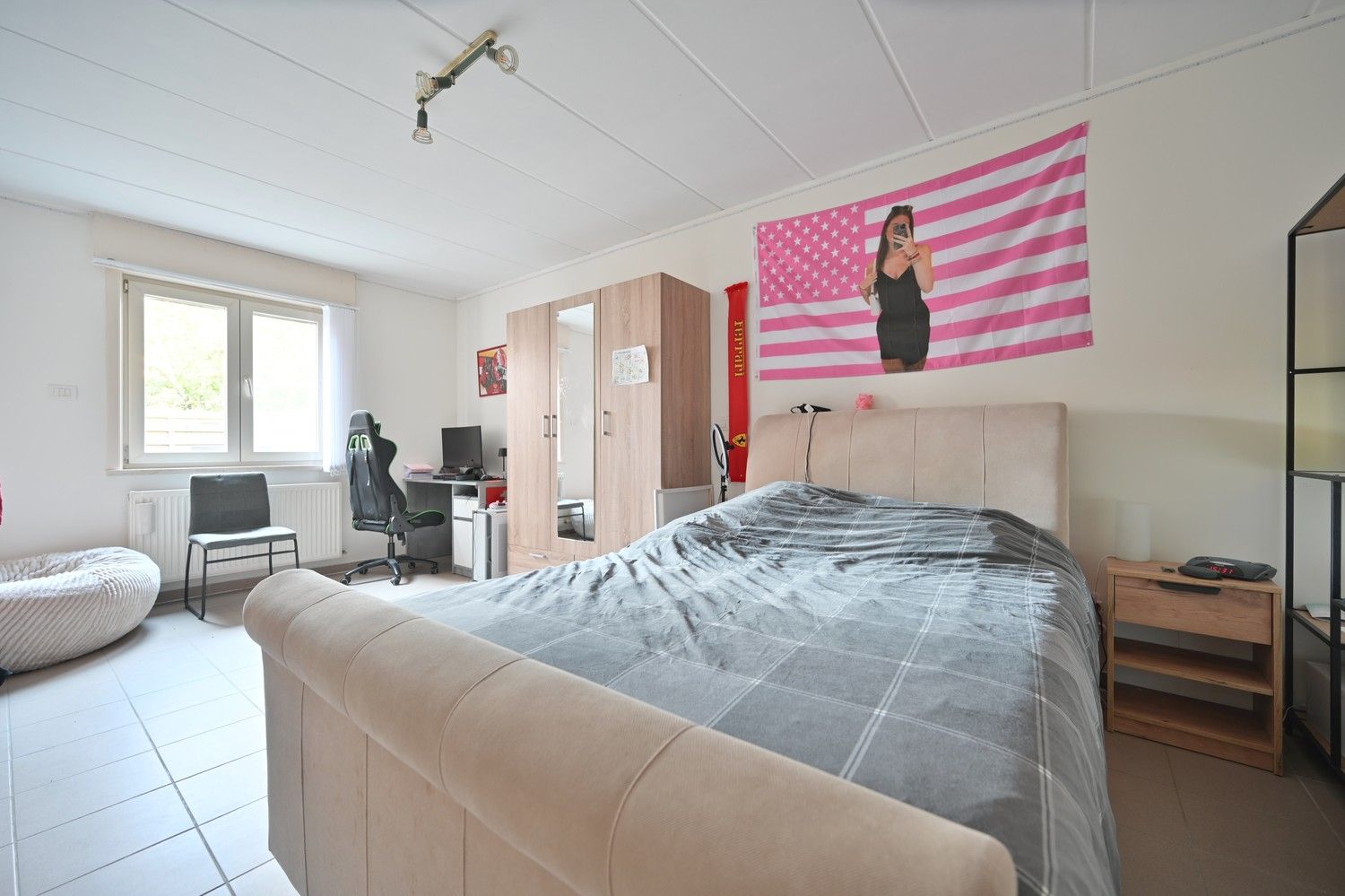 Royaal gelijkvloersappartement met 2 slaapkamers en inpandige garage, nabij het centrum van Lanaken foto 12