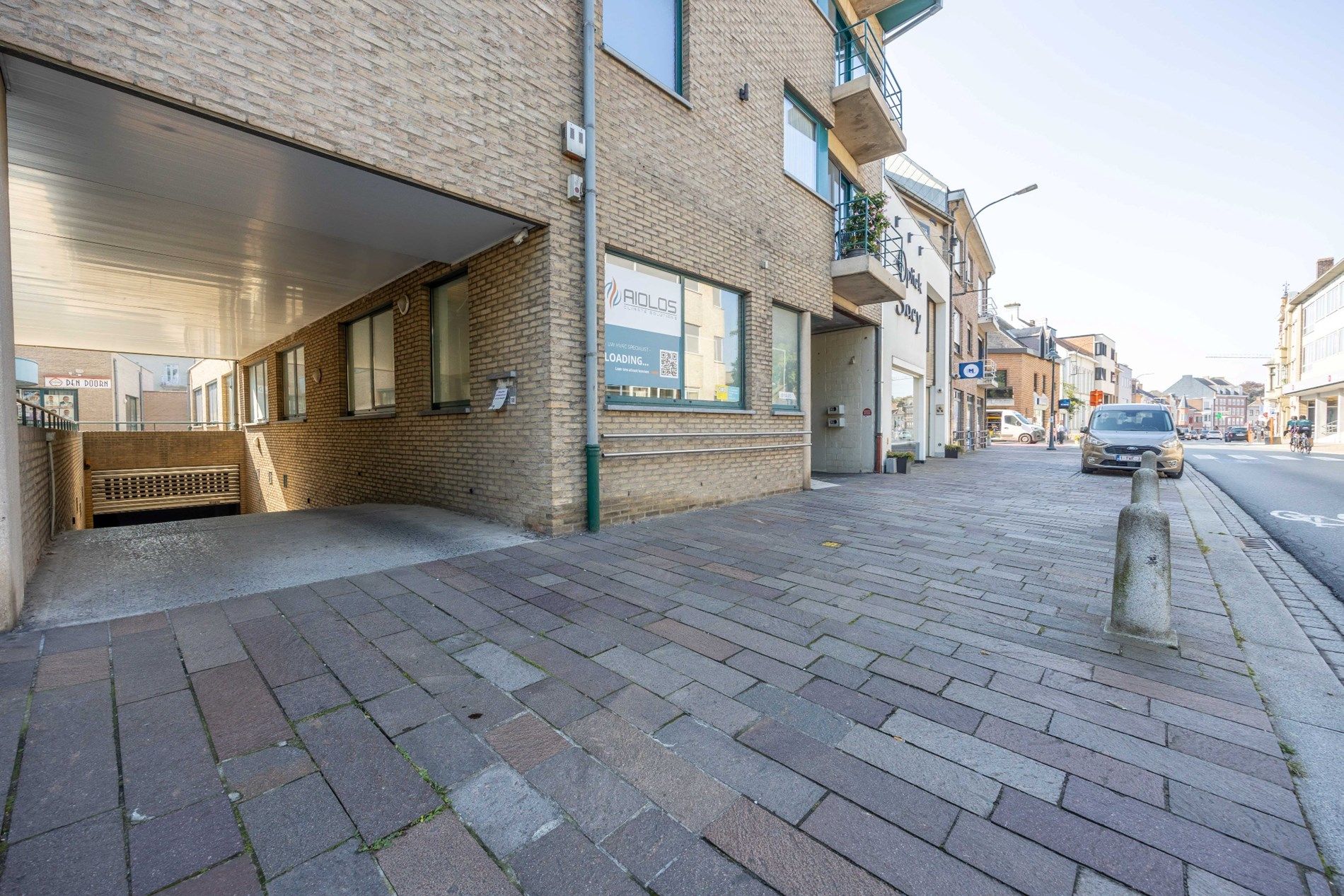 ONDERGRONDSE STAANPLAATS IN CENTRUM ZWEVEGEM! foto 6