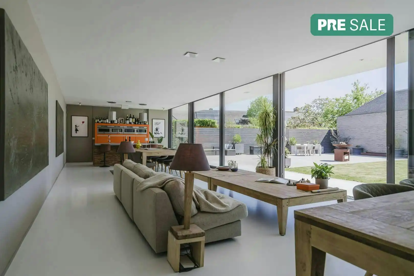 Volledig gelijkvloerse villa te koop in Wevelgem! foto {{pictureIndex}}