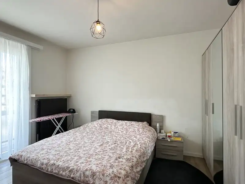 Lichtrijk appartement met twee slaapkamers, terras en optionele garagebox in Sint-Niklaas foto 16