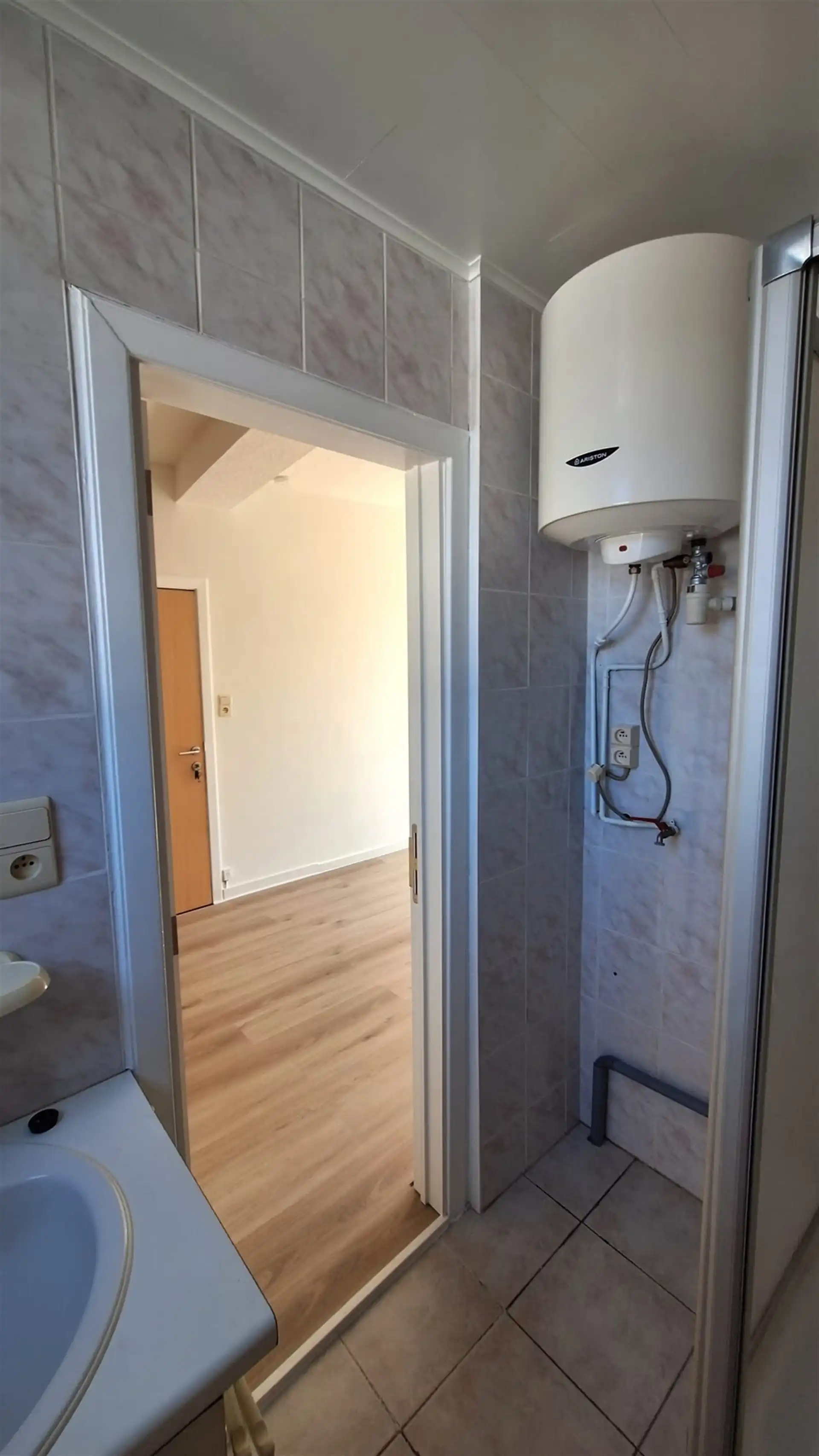 Eén-slaapkamerappartement in centrum van Wetteren foto 13