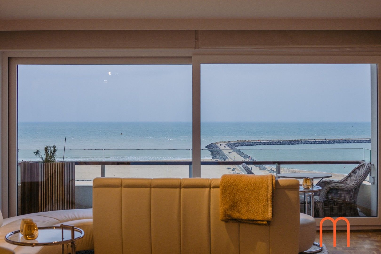 Luxe appartement te huur op de zeedijk van Oostende – Residentie Commodore foto 4
