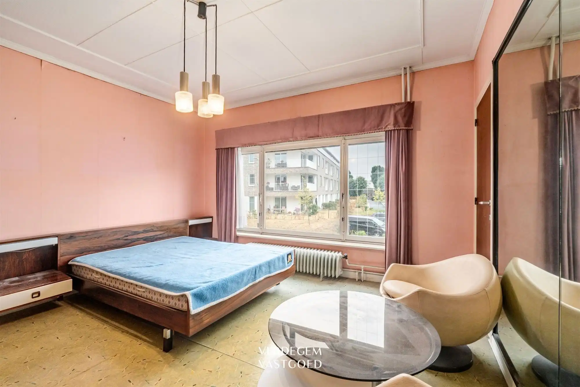 Zeer ruime en karaktervolle woning met 3 slaapkamers, garage en tuin foto 8