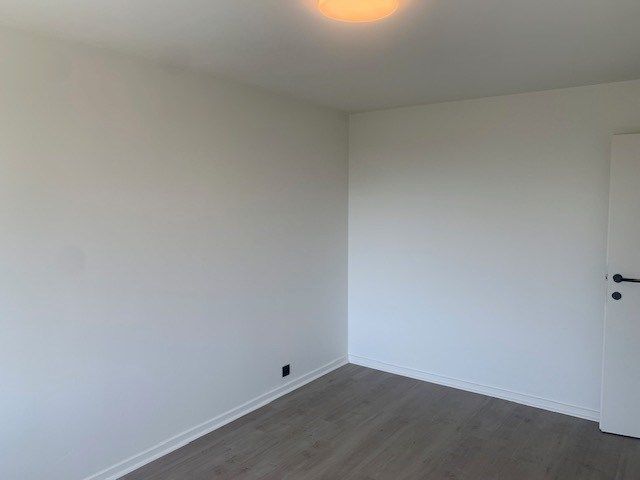 Ongemeubeld appartement met frontaal zeezicht vooraan en zicht op Wellington golf achteraan, 3 terrassen foto 19