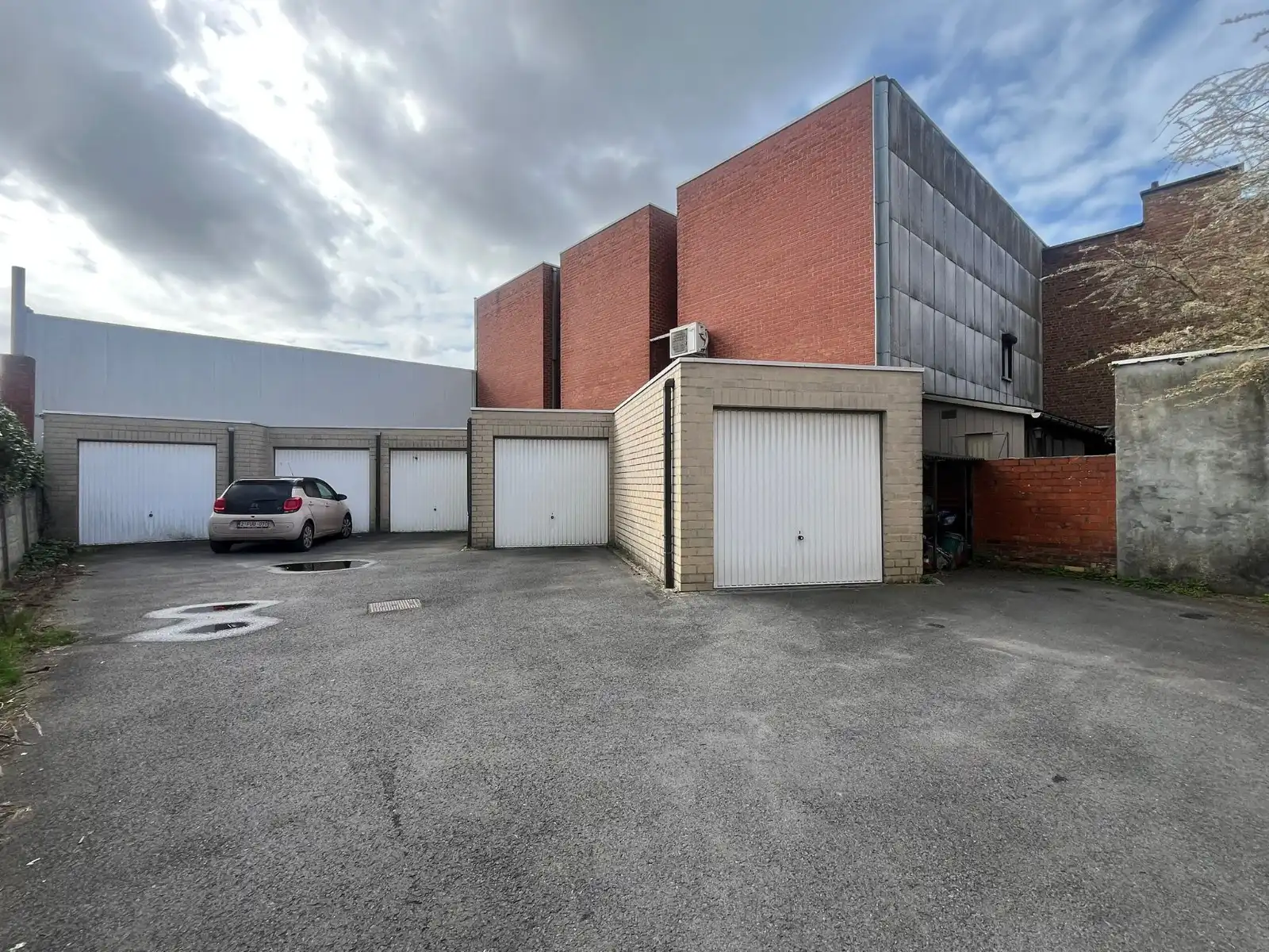 Opbrengsteigendom in Zulte met 6 appartementen, garages en staanplaats – volledig verhuurd foto 10