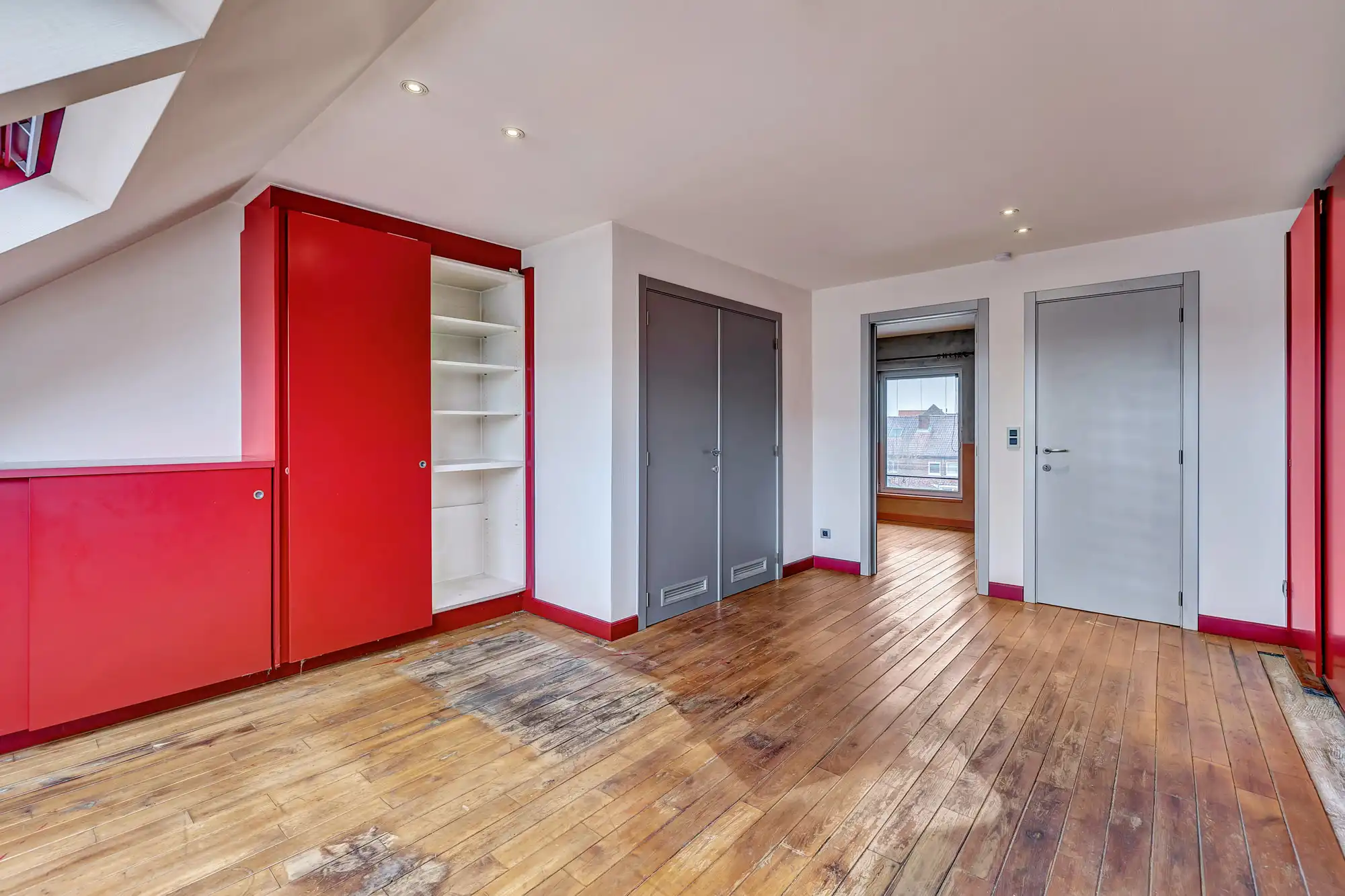 Unieke architectenwoning vlakbij het centrum van Roeselare foto 13