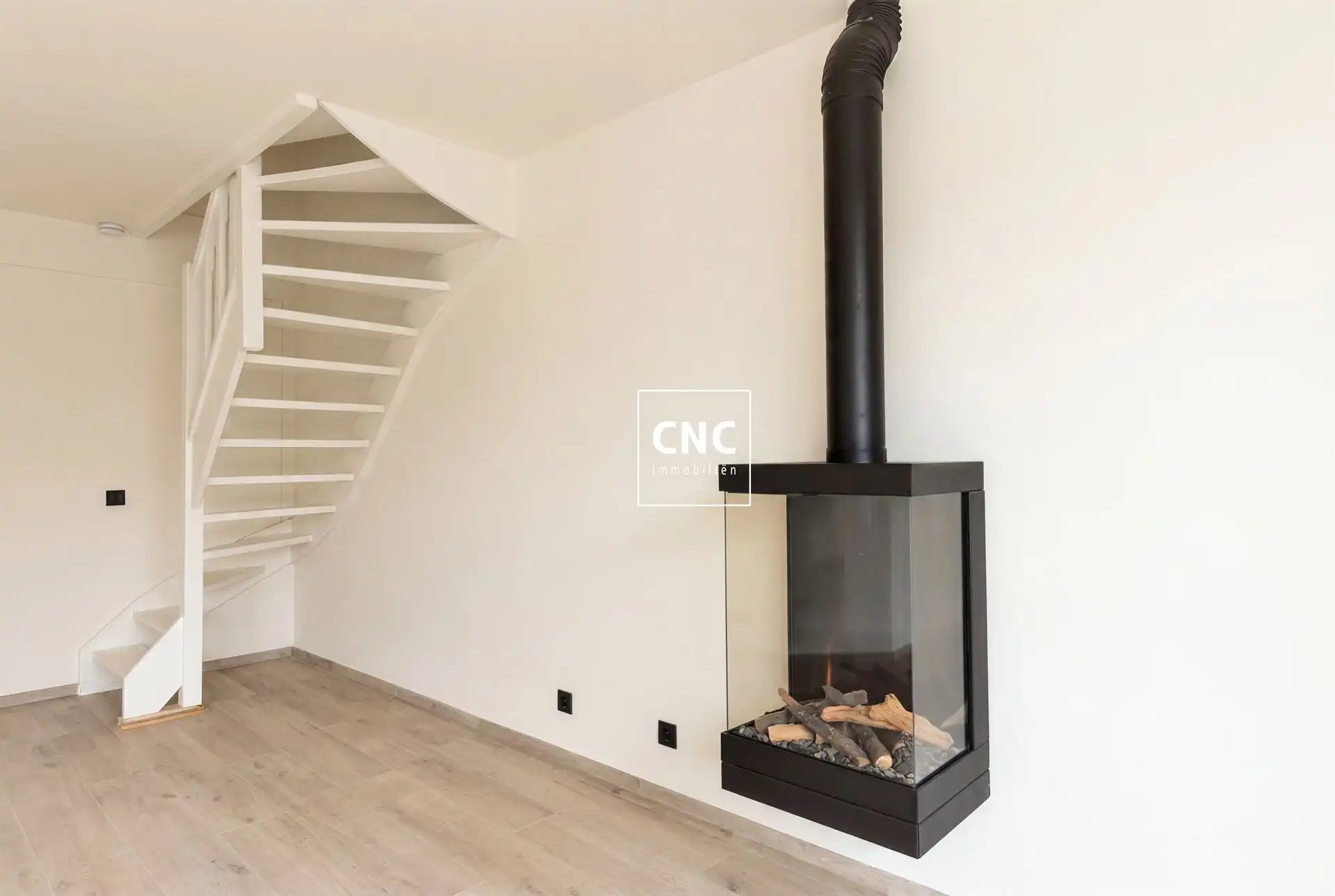 Lichtrijk triplexappartement met 4 slaapkamers en terrassen foto 5