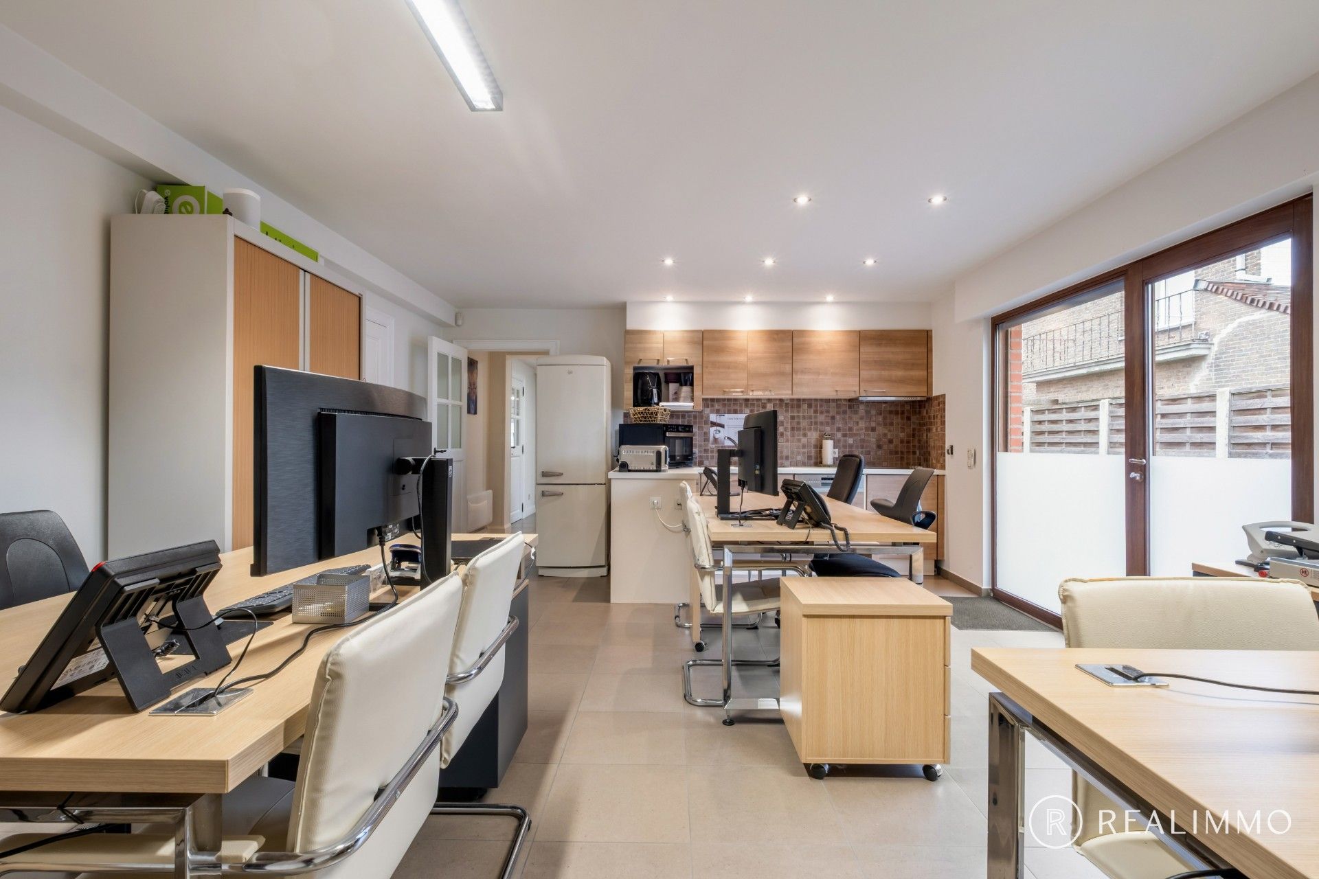 Exclusief investeringspand met kantoor en twee appartementen – Beveren-Leie foto 10