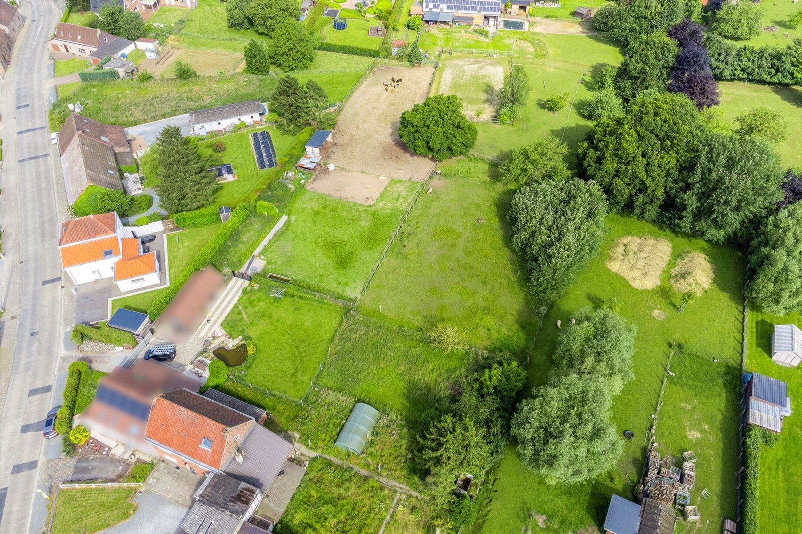 Statige woning met 4 slaapkamers op een terrein van 29are foto 28