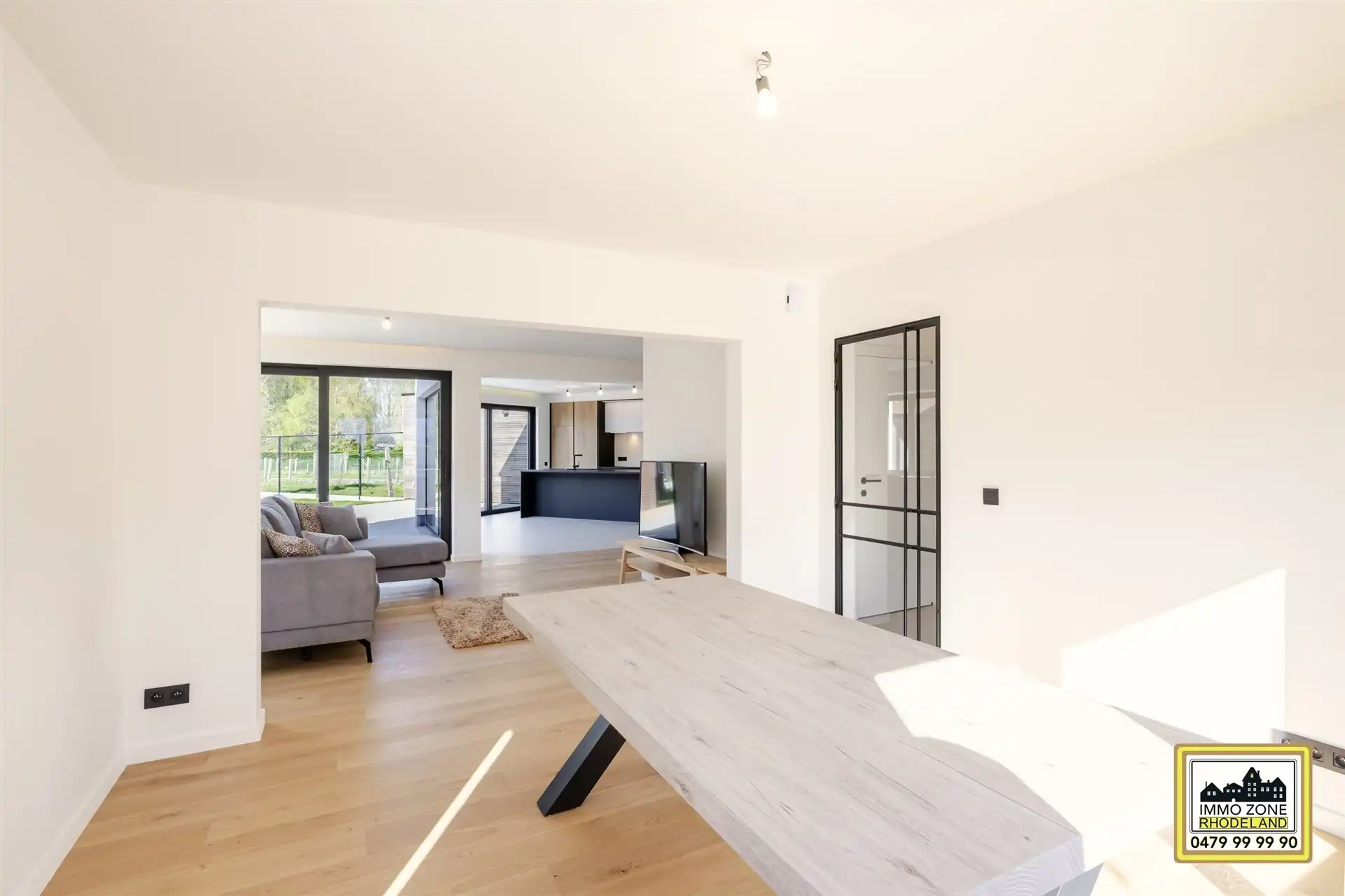 Uiterst luxueuze woning met 3 slpks, 2 bdks en mooie tuin foto 6