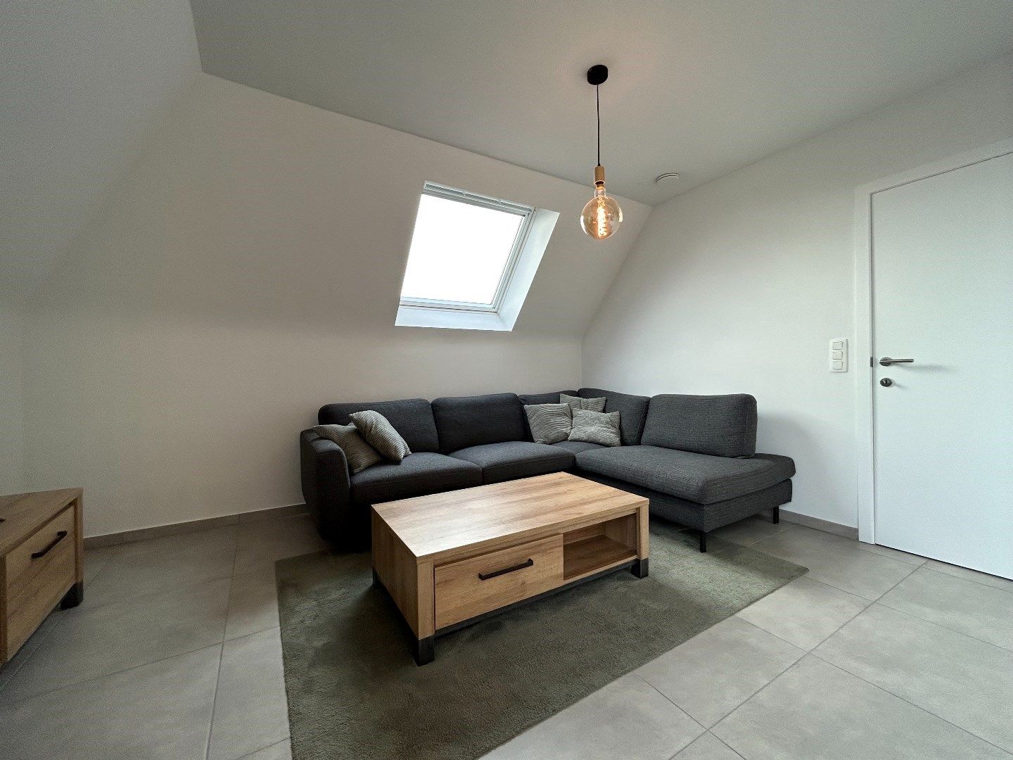 Recent, instapklaar appartement (75 m²) met 2 slaapkamers in vrijstaande, kleinschalige residentie + autostaanplaats foto 3