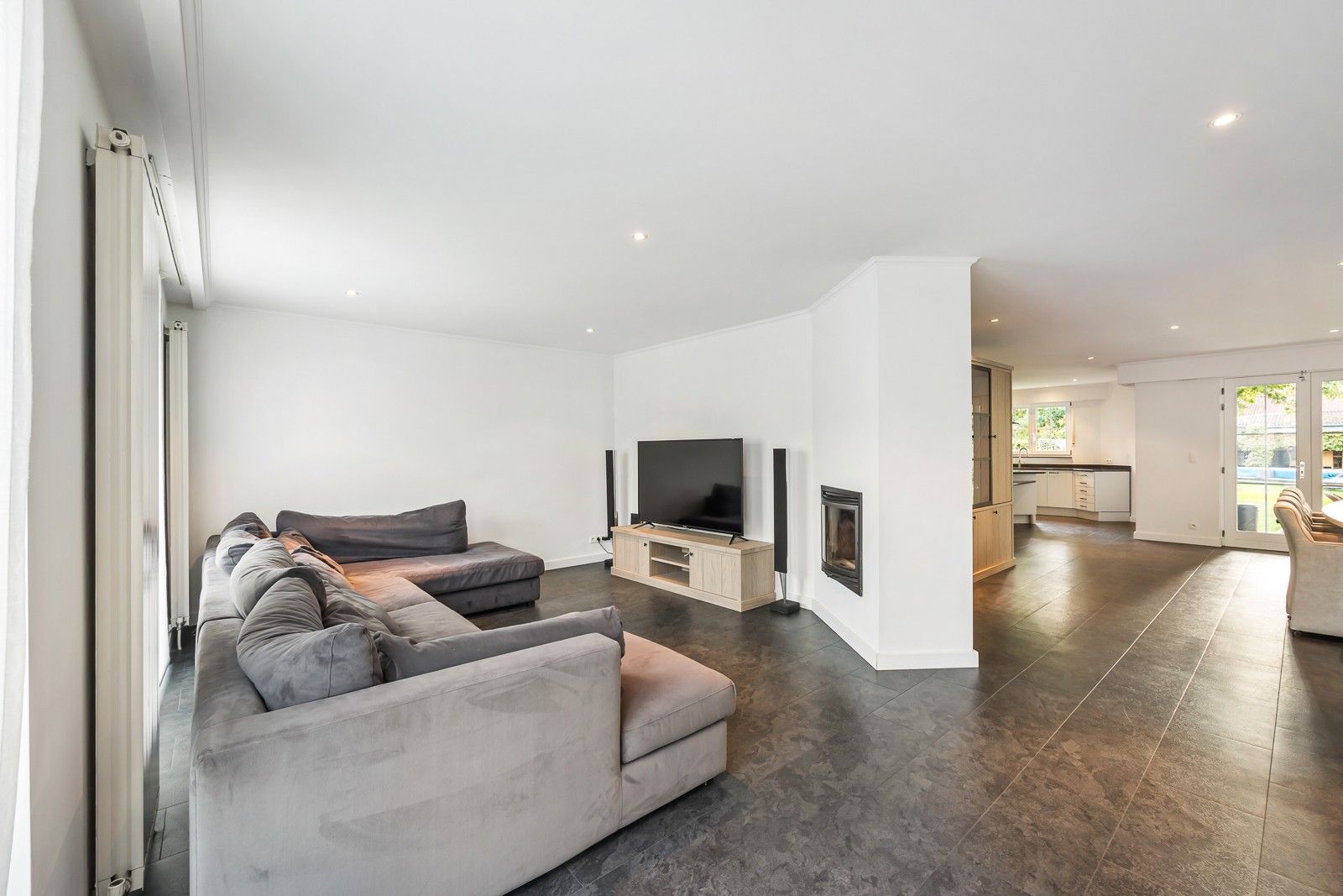 Charmewoning in geliefde straat in Brasschaat foto 4
