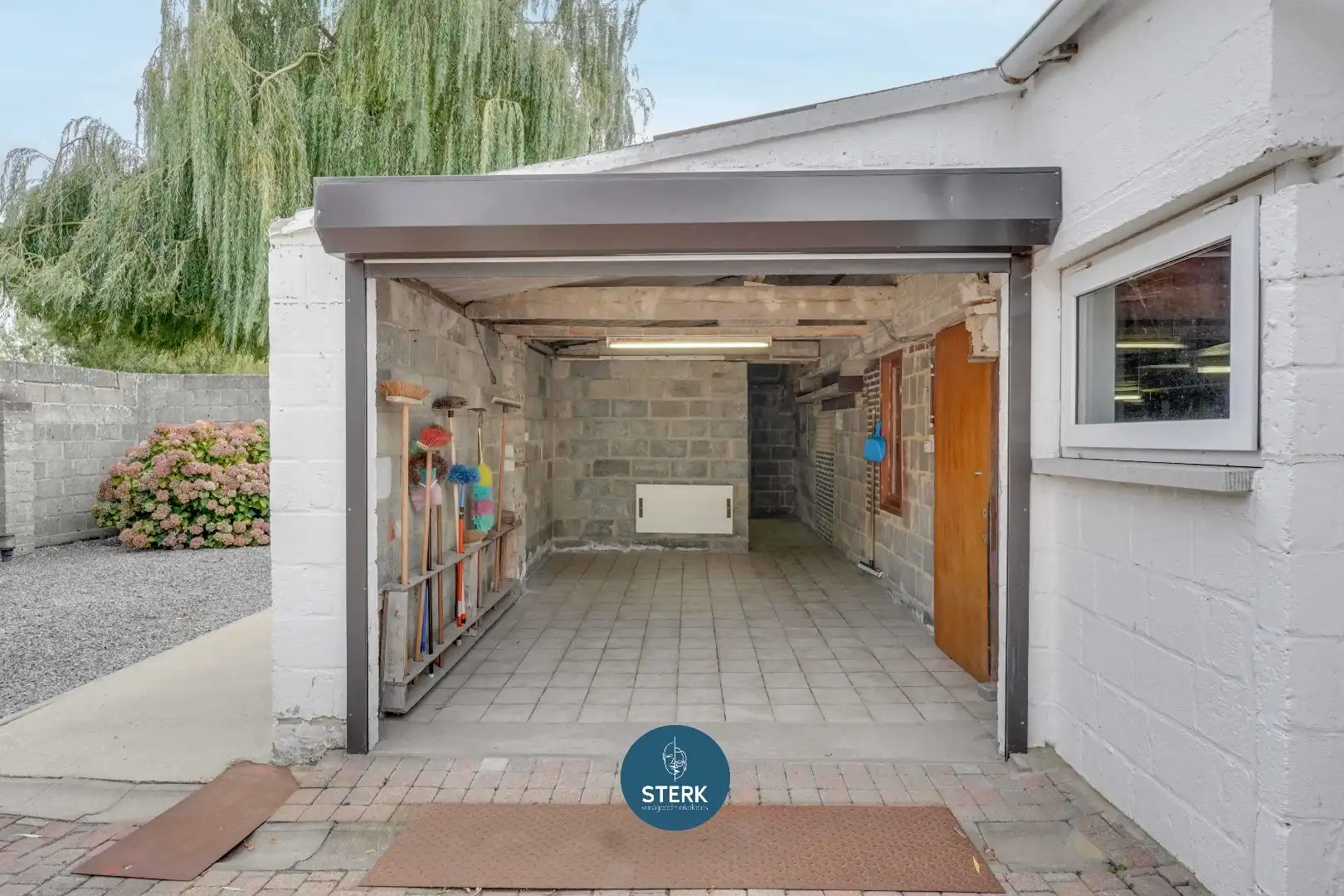 VERZORGDE GEZINSWONING OP EEN ONDERHOUDSVRIENDELIJK PERCEEL IN UIKHOVEN !  foto 21