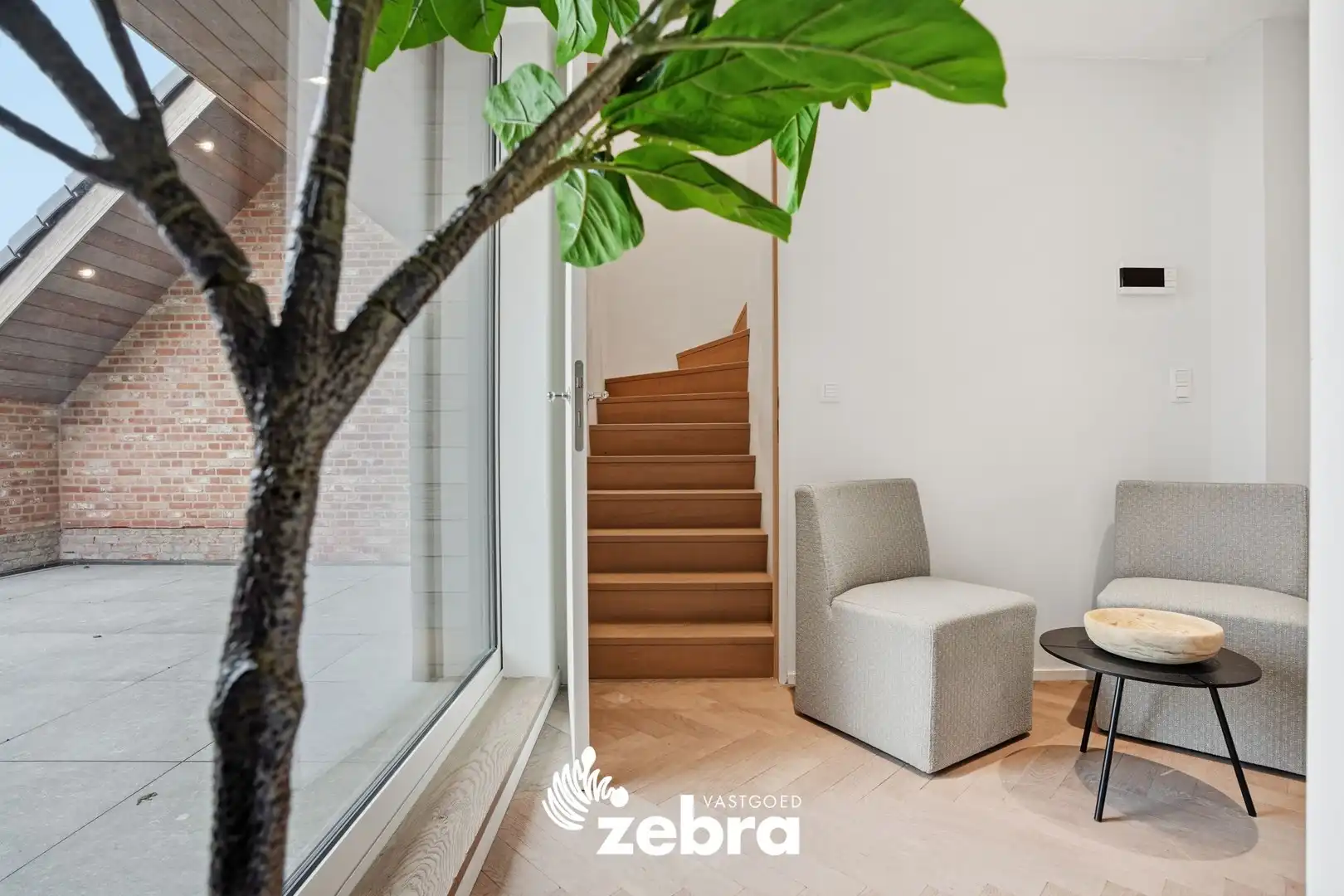 Eigentijdse stadswoning met lift, terras en topafwerking in het centrum van Roeselare! foto 17