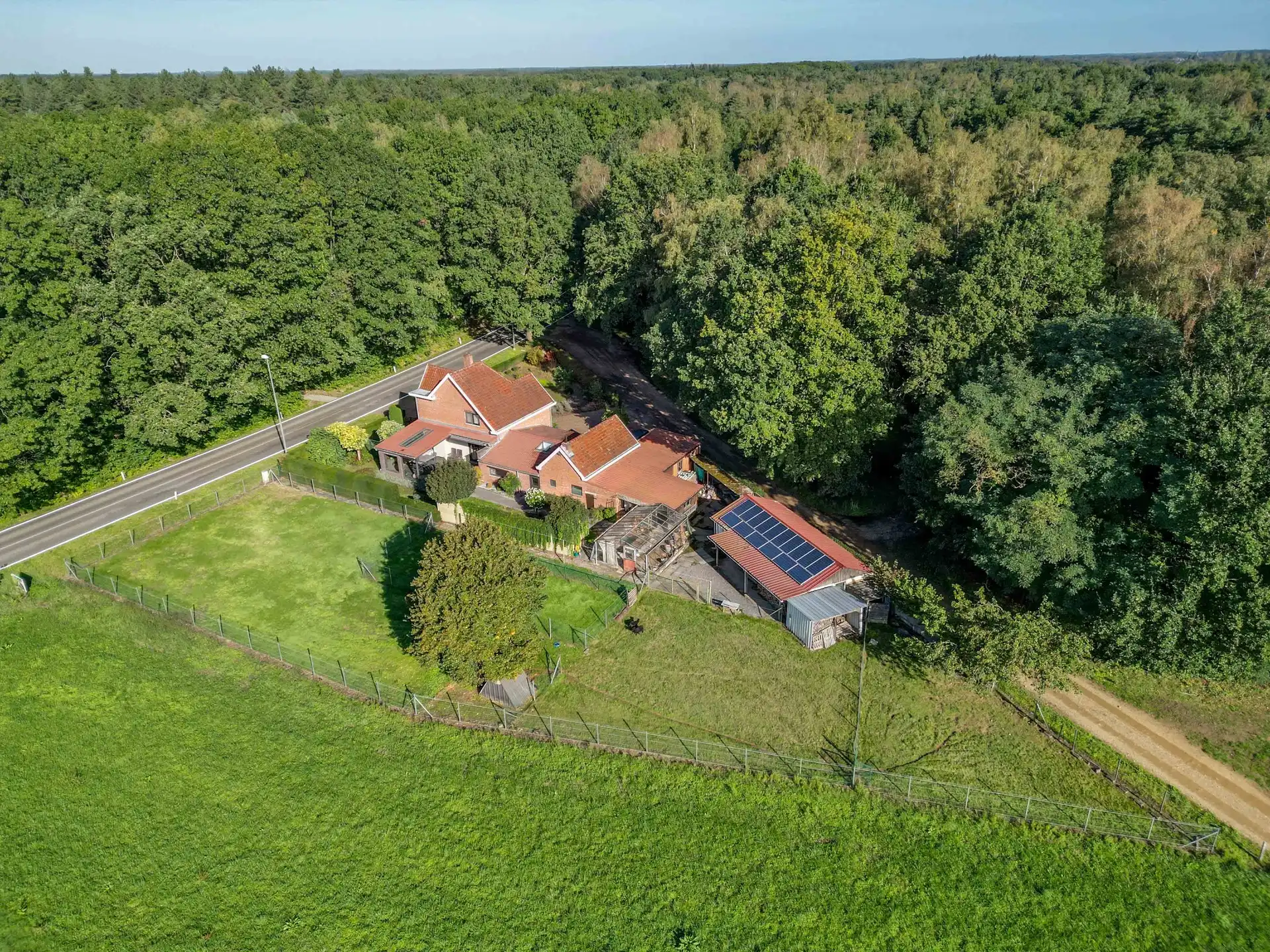 KARAKTERVOLLE WONING OP 41,73 ARE TE OPGLABBEEK foto 6