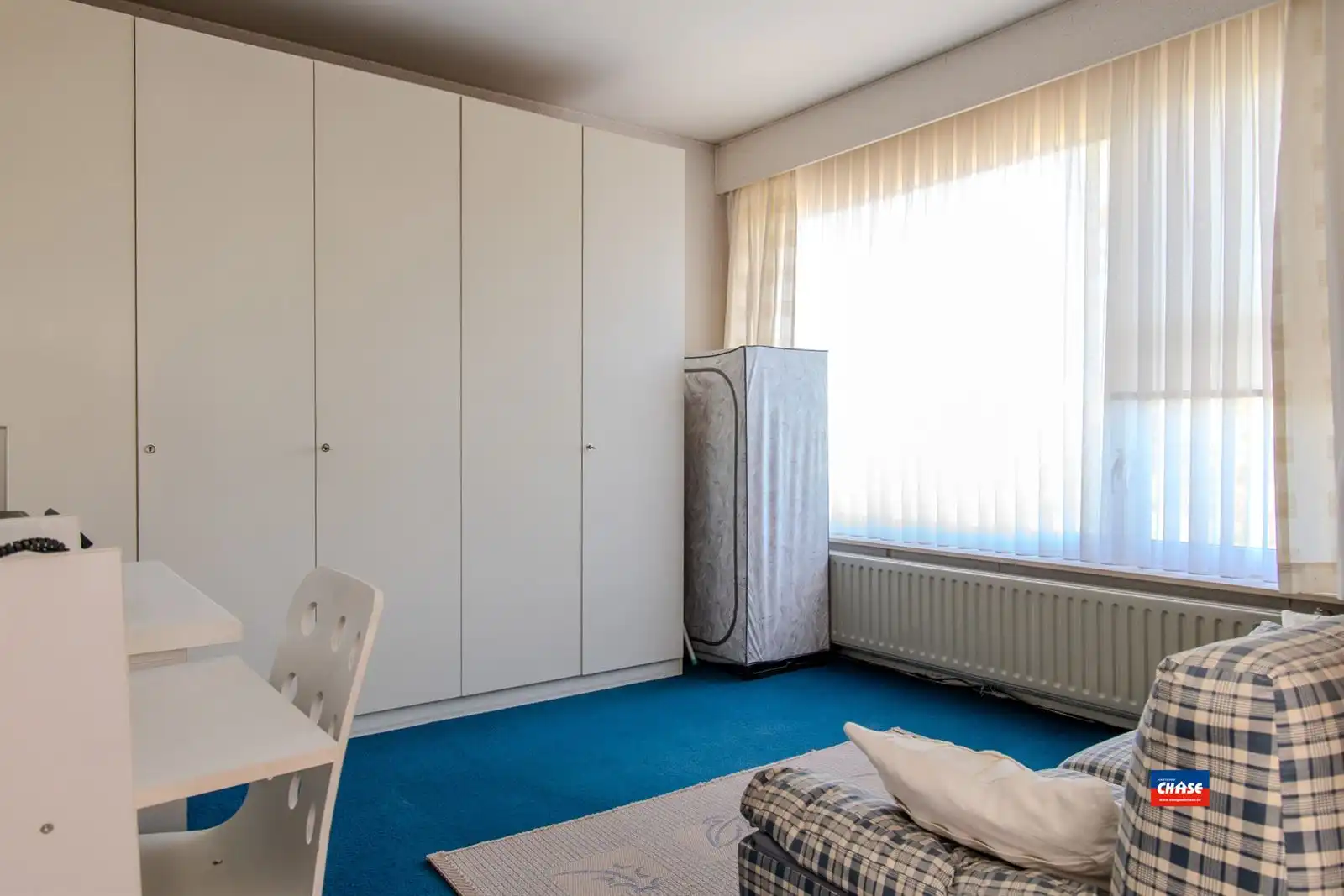 HOB met drie slaapkamers, garage en tuin foto 17