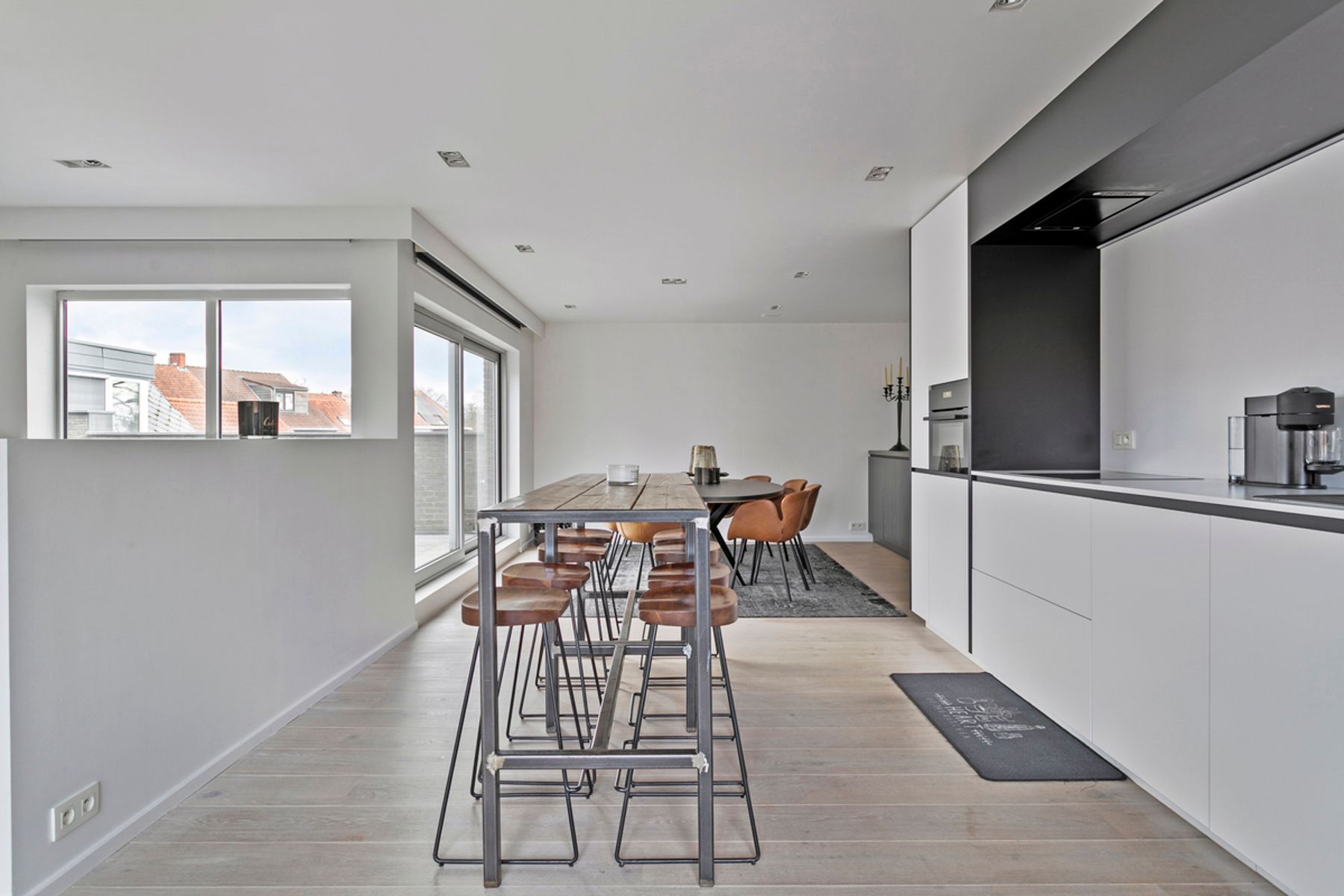 Woning met commerciële ruimte in het centrum van Aalter! foto 6