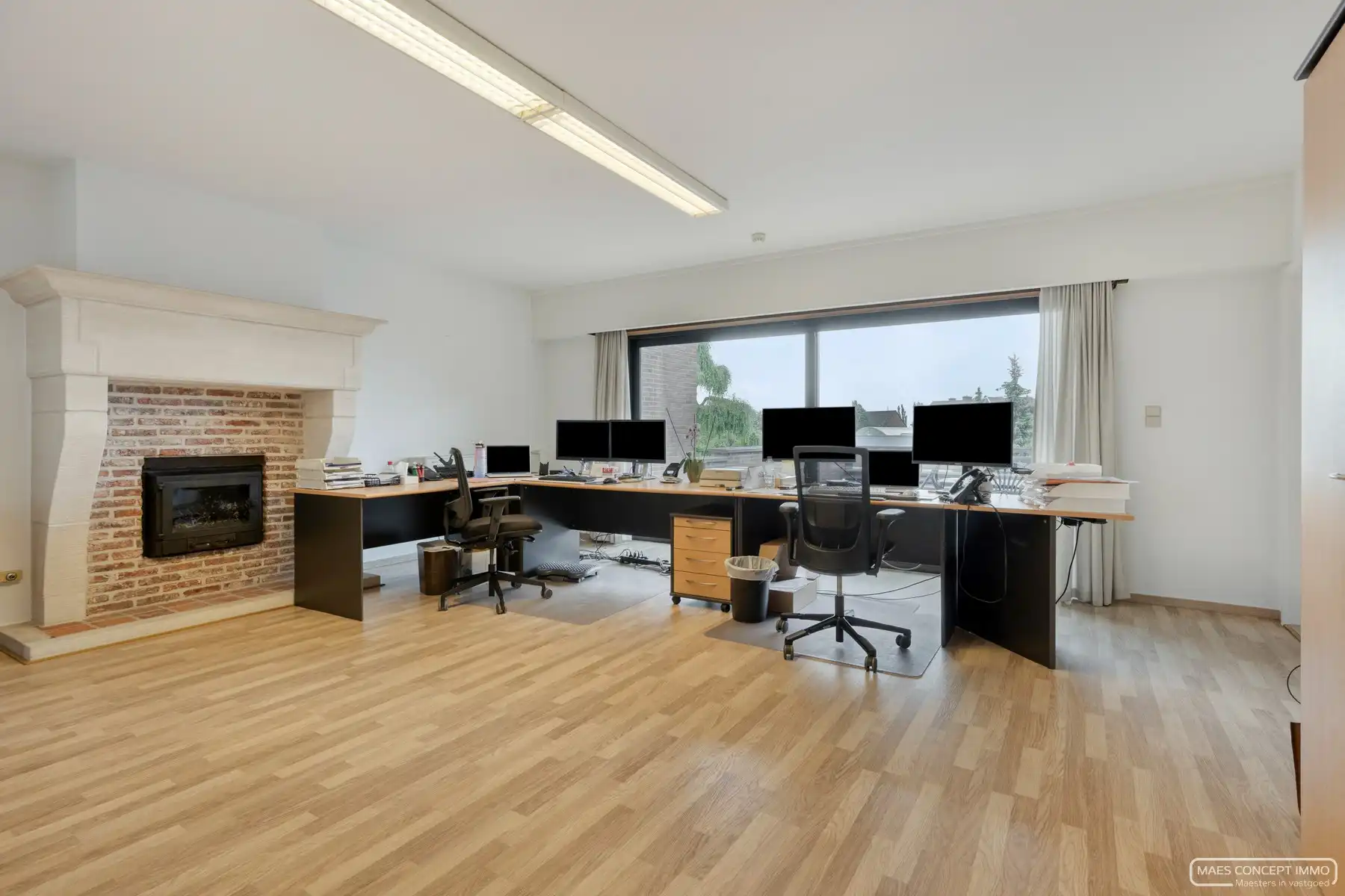Ruim handelspand met appartement te koop te Desselgem - Perfect voor ondernemers! foto 10