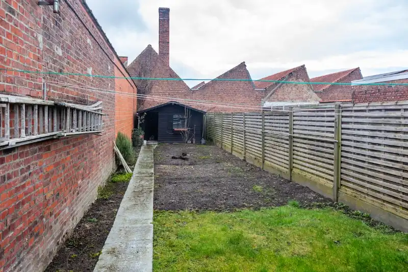 VERKOOP OP LIJFRENTE. Centraal gelegen woning met 2 slaapkamers en tuin. foto 11
