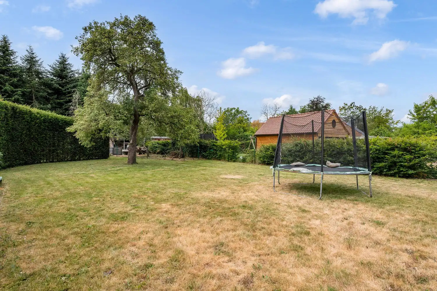 TE KOOP | Ruime halfopen bebouwing met tuin in Booischot. foto 28