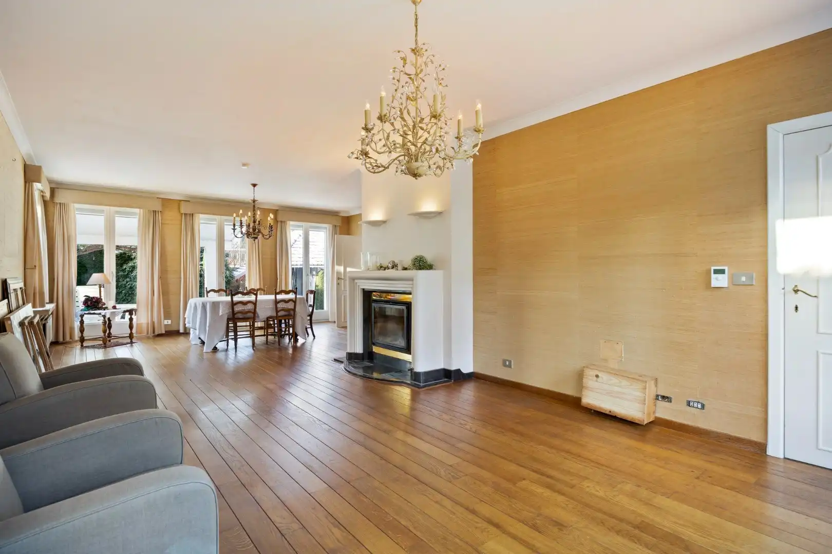 Charmante woning met 4 slpks gelegen op wandelafstand van het centrum !  foto 2