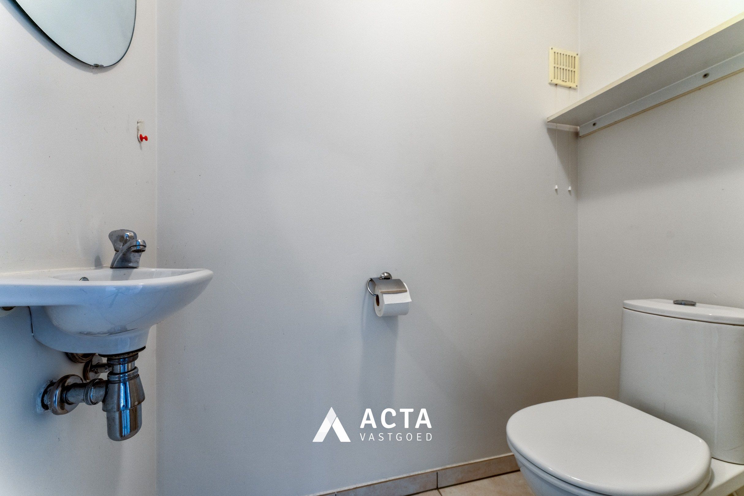 Instapklaar hoekappartement met één slaapkamer in rustige wijk foto 10