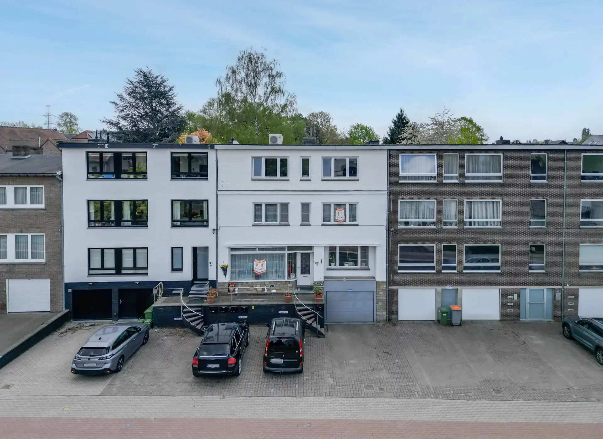 Instapklaar duplex appartement met 3 volwaardige slaapkamers foto 2