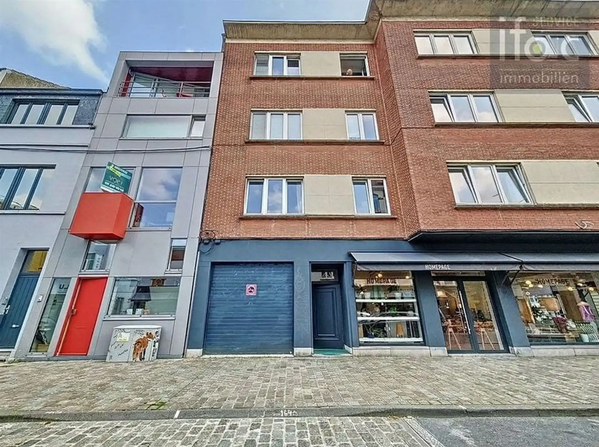 Ruim appartement van (110m²) met terras  foto 18
