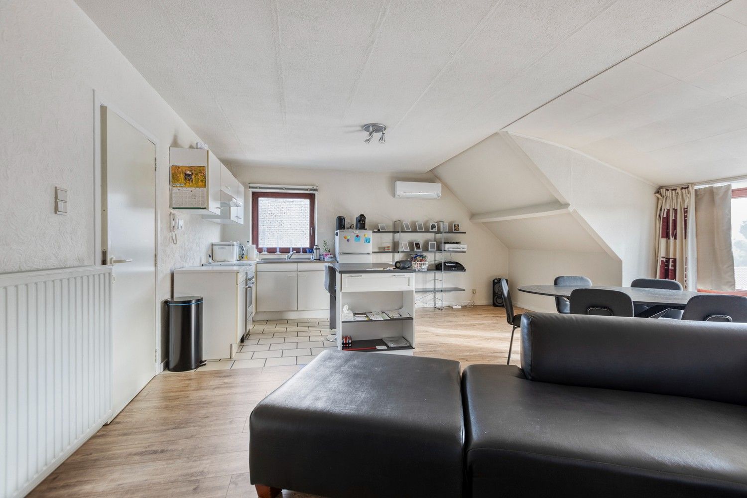 Appartement met 2 slaapkamers én garagebox nabij centrum Lanaken foto 4