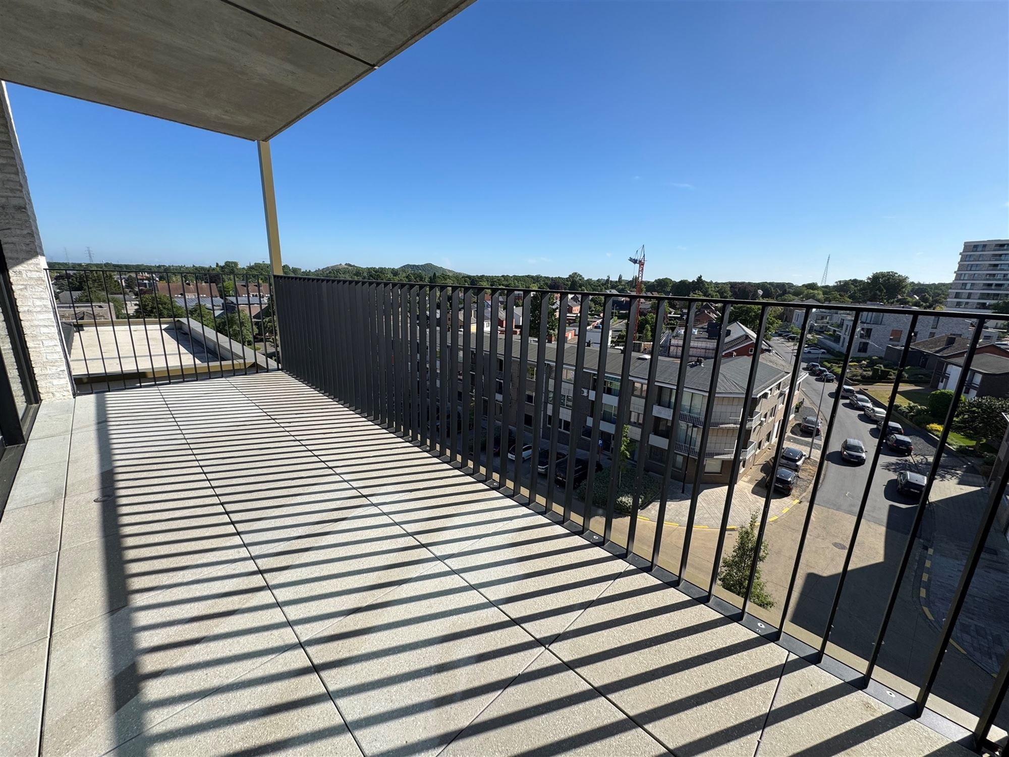 NIEUWBOUW APPARTEMENT (66M²) MET 1 SLAAPKAMER EN RUIM TERRAS TE BERINGEN CENTRUM  foto 2