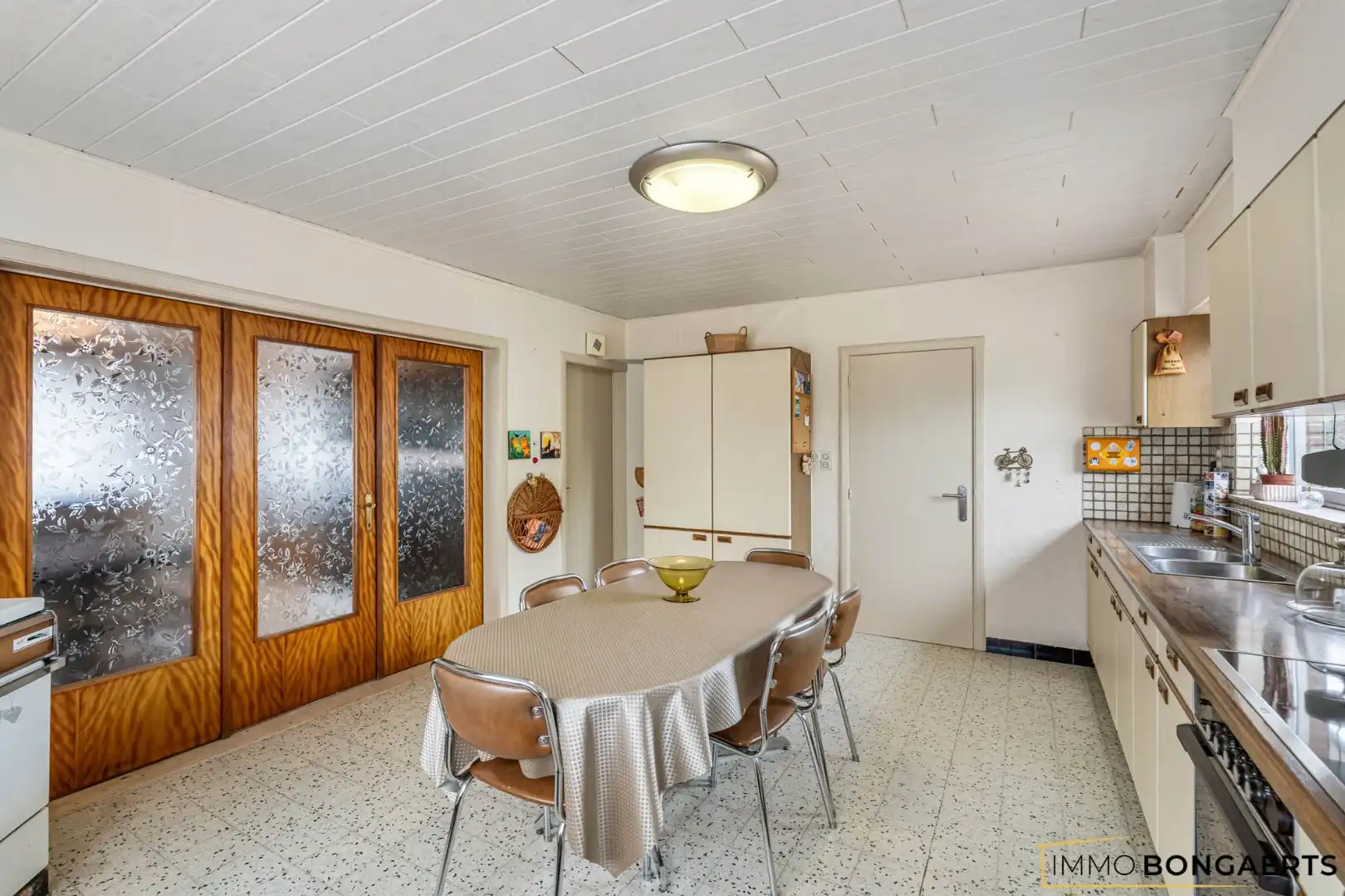 Vrijstaande woning met 3 slaapkamers foto 8