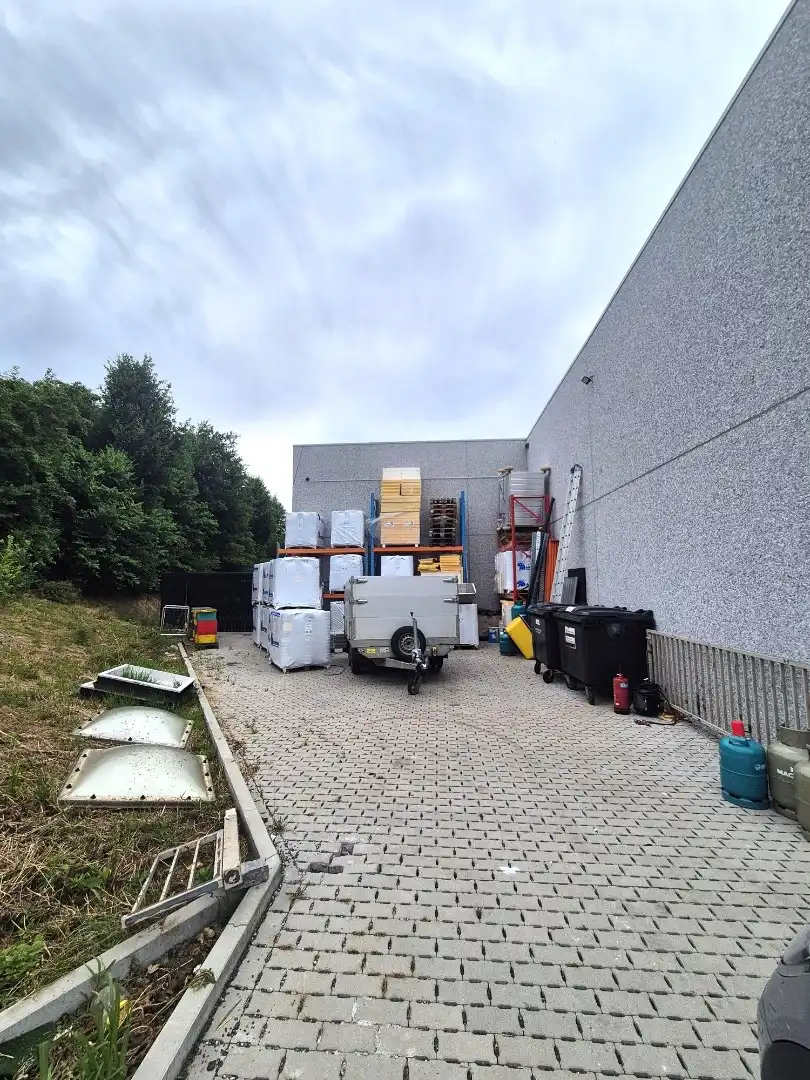 Recent KMO UNIT (140m²) te Oeselgem foto 3