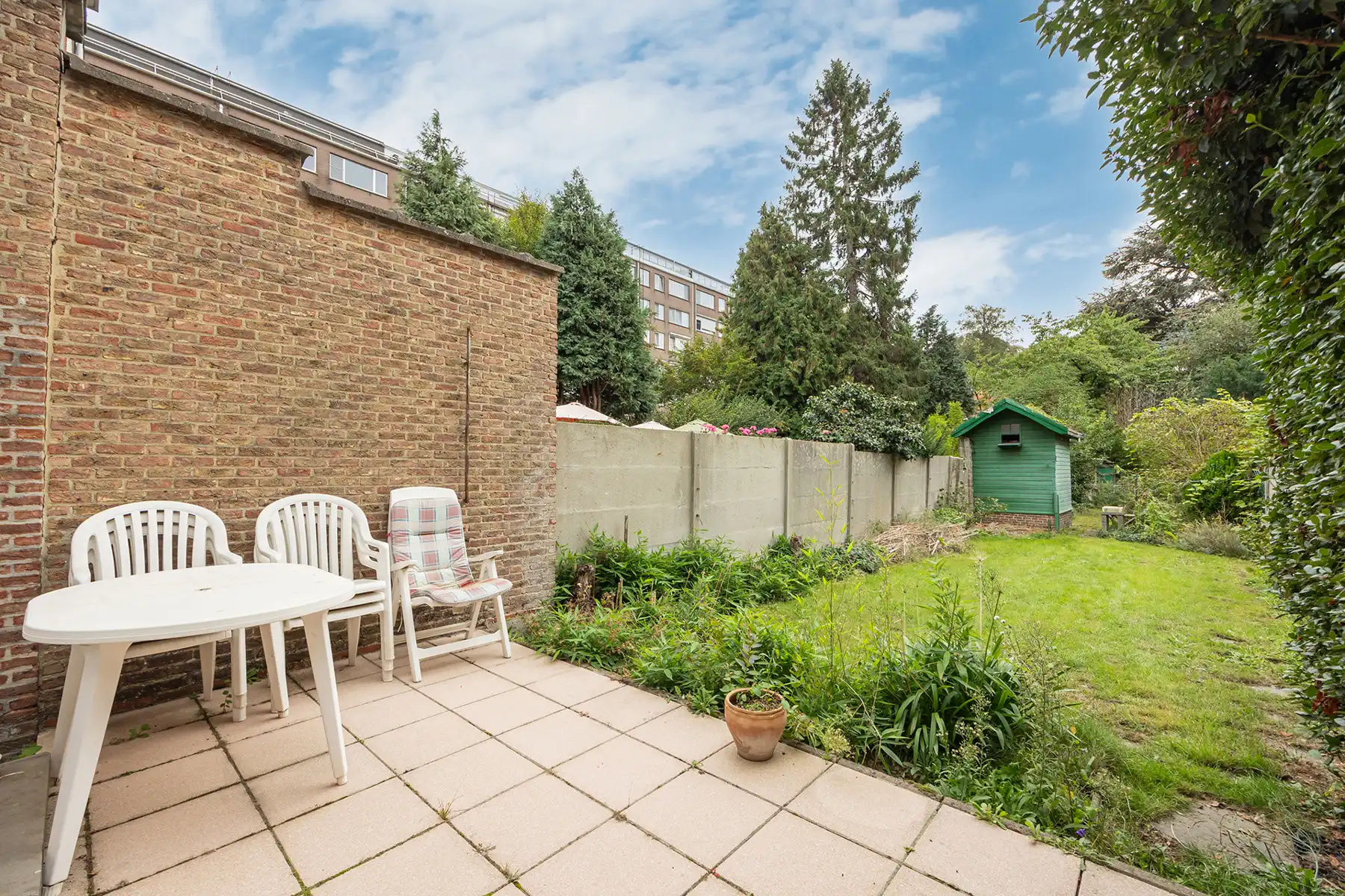 Riante, te renoveren woning op toplocatie  foto 6