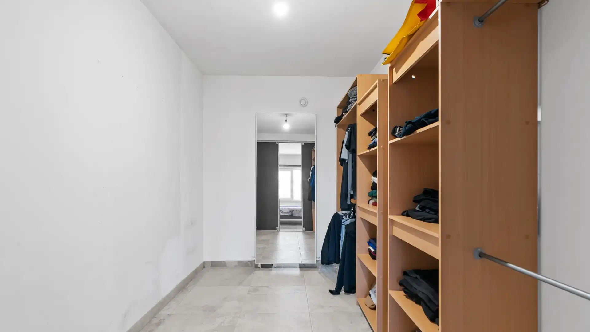 Wonen boven je zaak? Ontdek deze instapklare opportuniteit in het hart van Maasmechelen foto 26