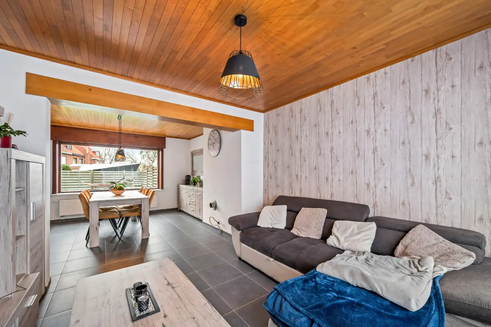 Instapklare woning met 3, mogelijks 4 slaapkamers, garage en tuin in Lauwe foto 8