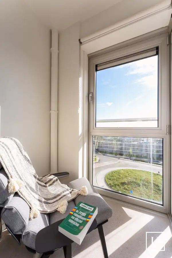 Hoogwaardig gerenoveerd appartement nabij de zeedijk foto 10