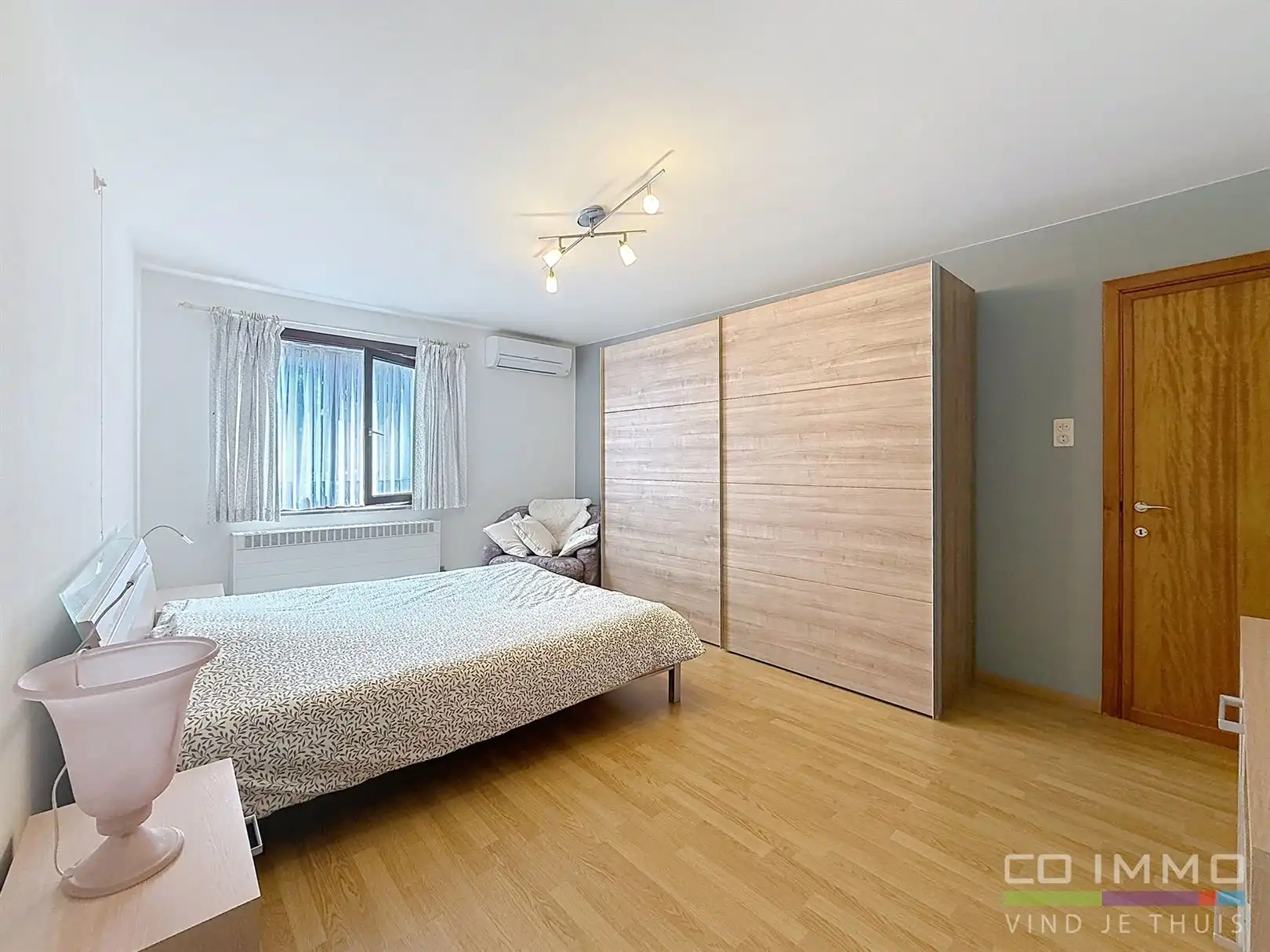 Ruime woning met extra woon- of werkpotentieel  foto 21