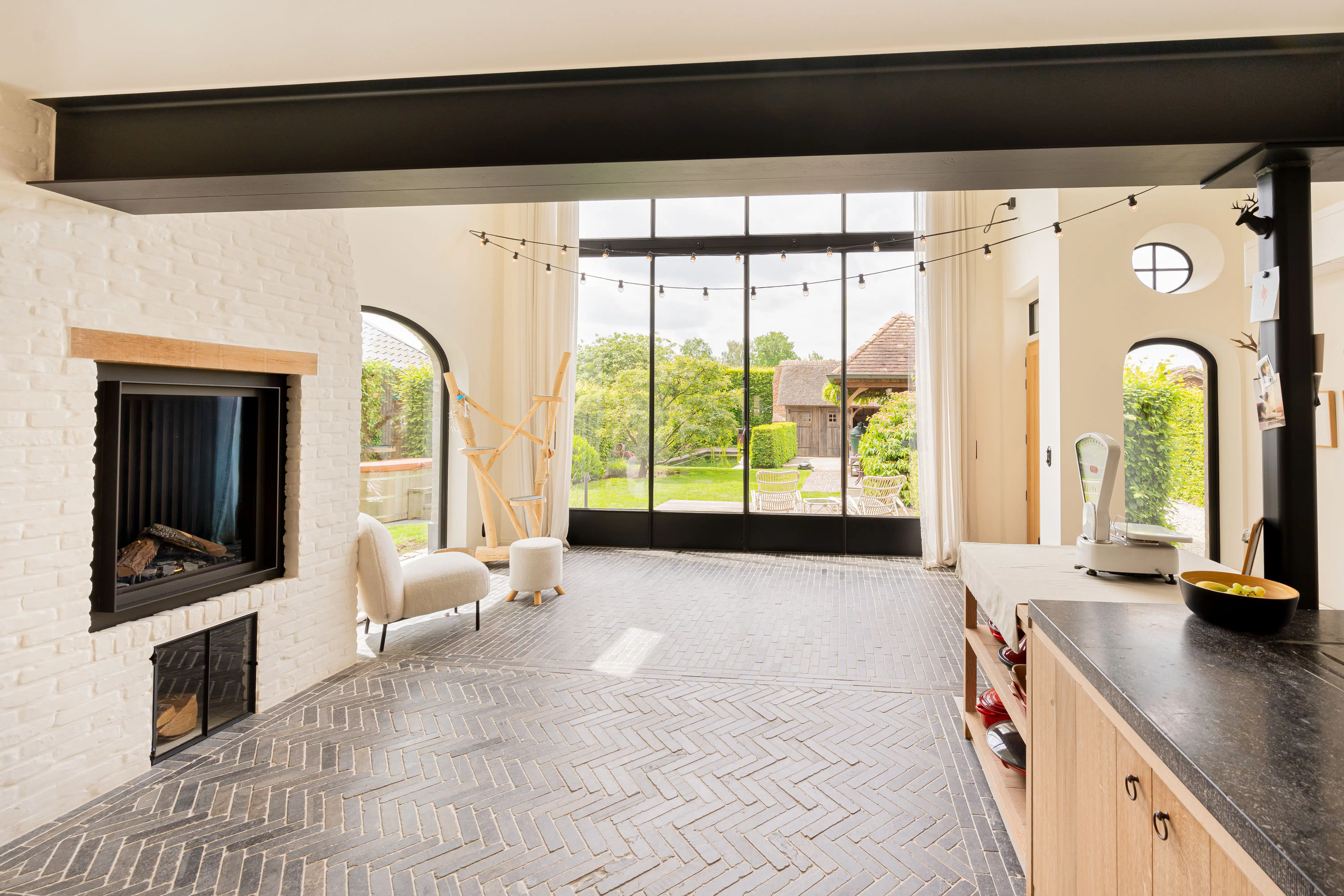 Exclusieve high-end gezinswoning prachtige tuin foto 7