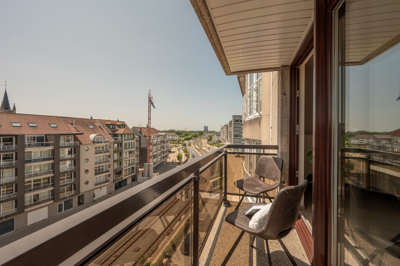 Instapklaar appartement met 2 slaapkamers en zonneterras foto 10