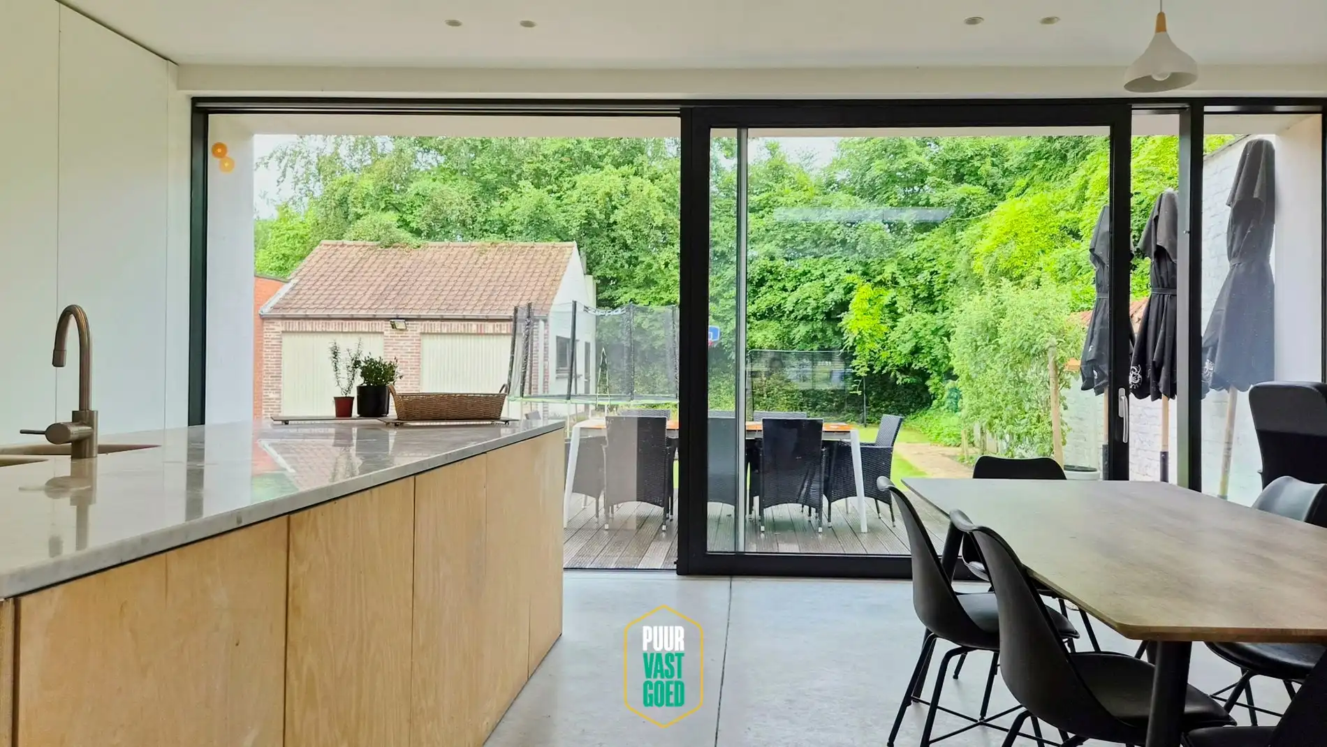 Strak moderne renovatie in dialoog met authentieke charme foto 10