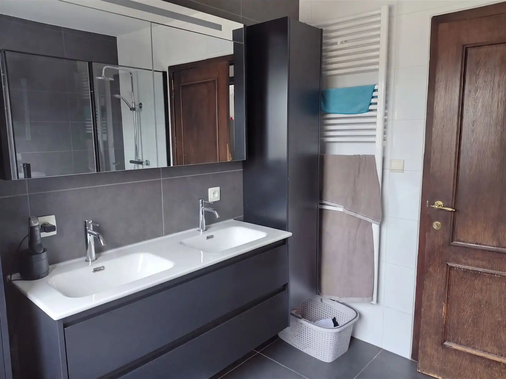 TE HUUR: Duplex-appartement met 2 slaapkamers te Zolder! foto 8