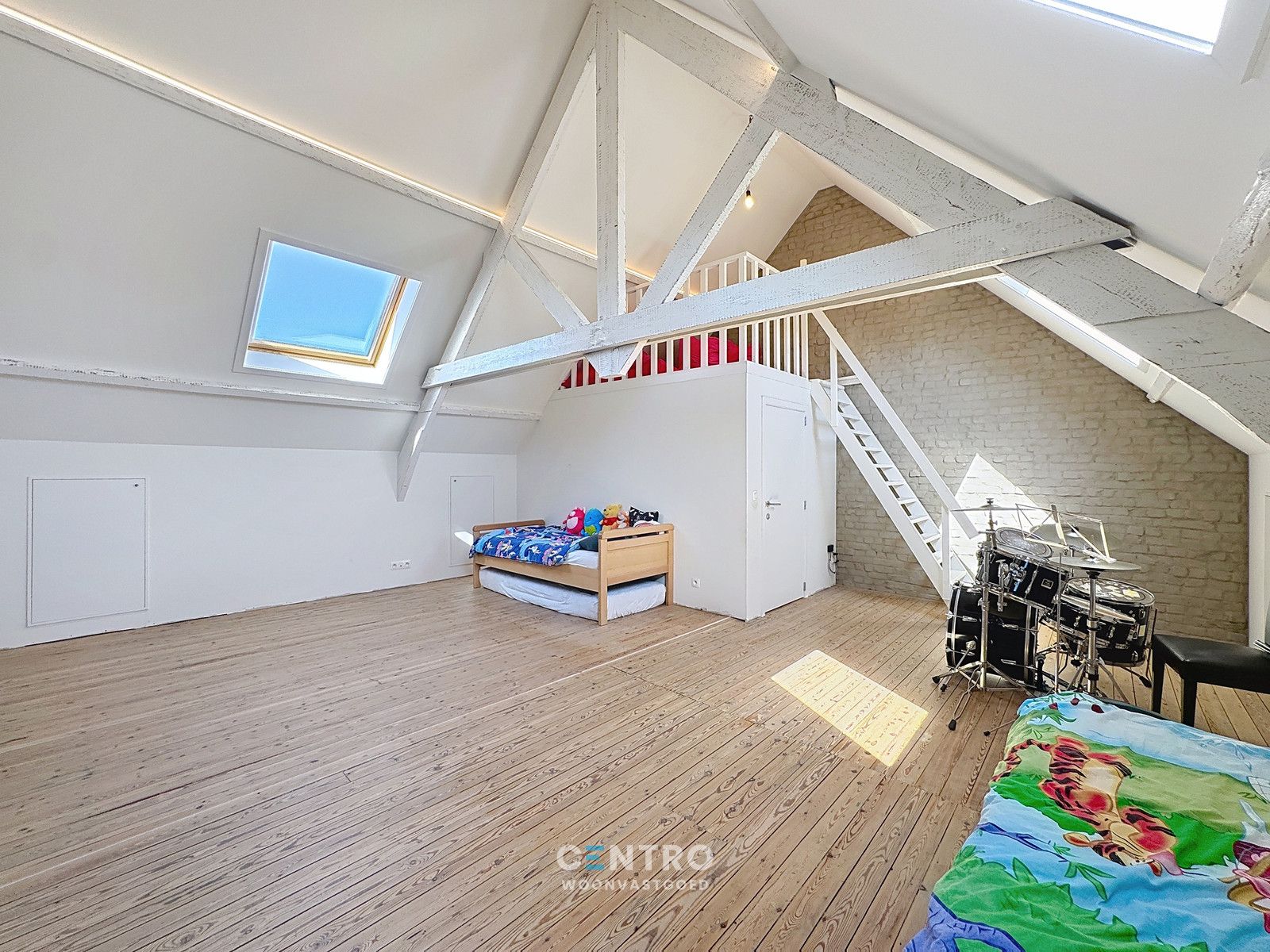 UITERST karaktervolle burgerwoning met 3 à 4 slpks, garage én tuin! foto 18