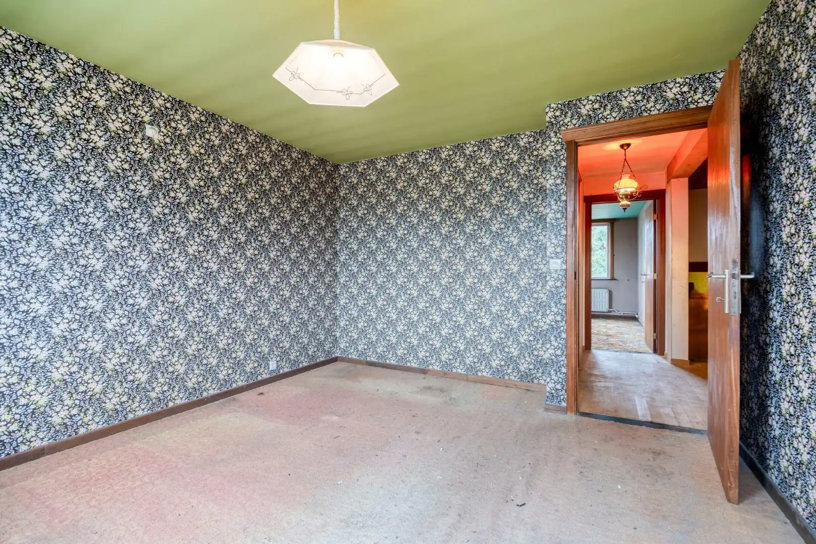 Open bebouwing met 3 slaapkamers, ruime garage op een perceel van 9a 62ca– EPC 596 kWh/m² - bewoonbare opp. 218 m² foto 13