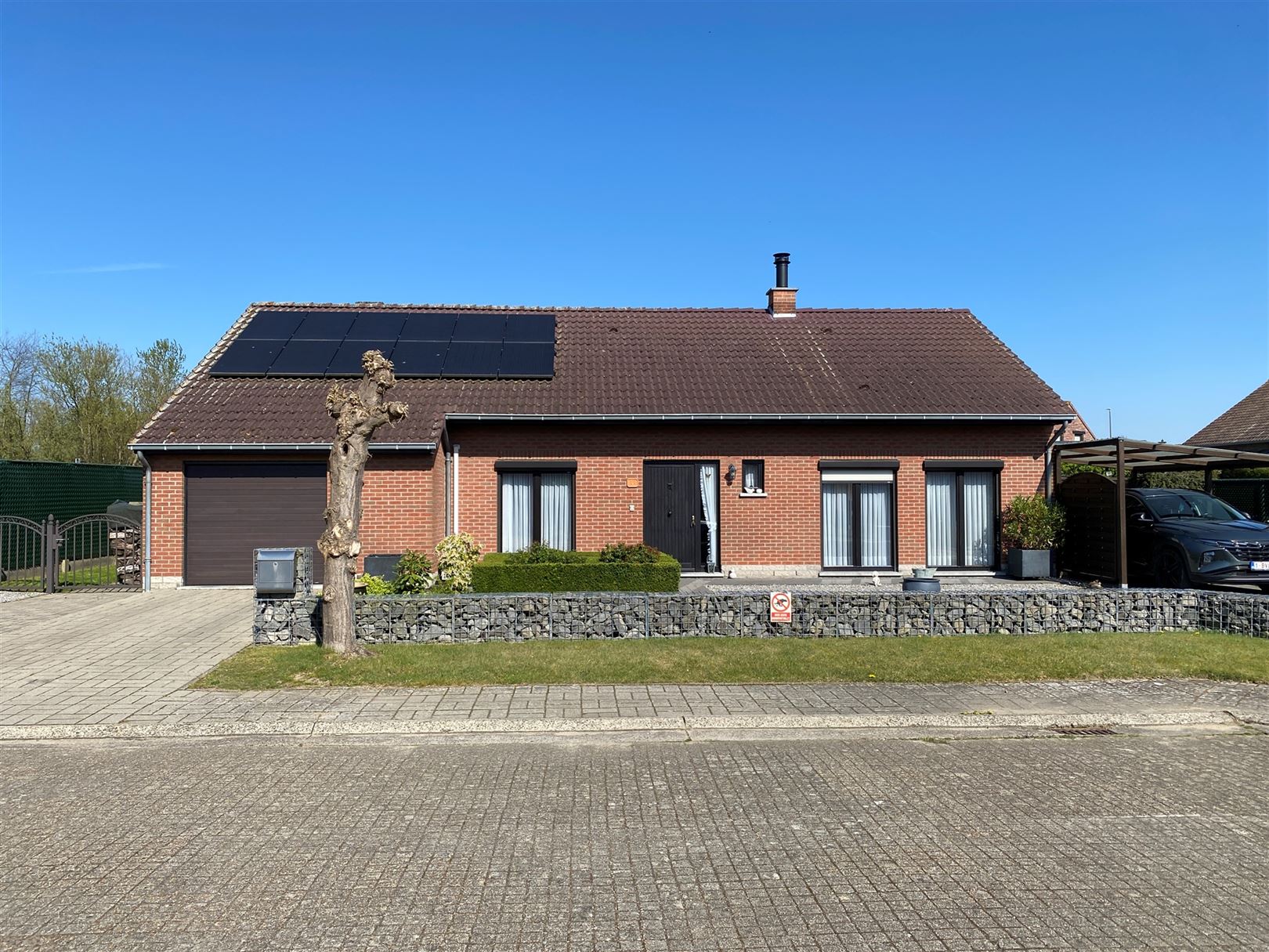 Hoofdfoto van de publicatie: Villa