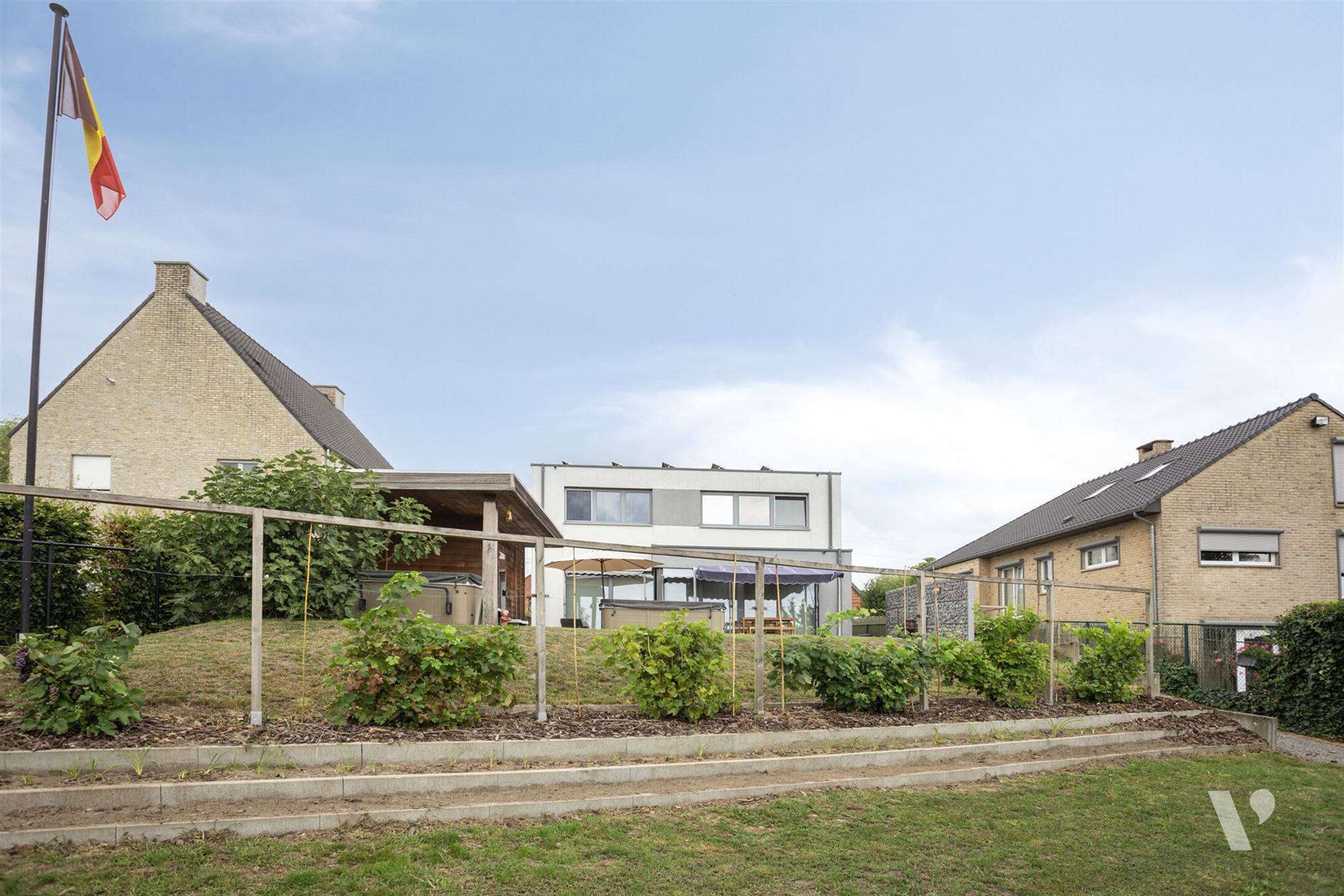 Energiezuinige woning met welness en uitzicht op boomgaard foto 6