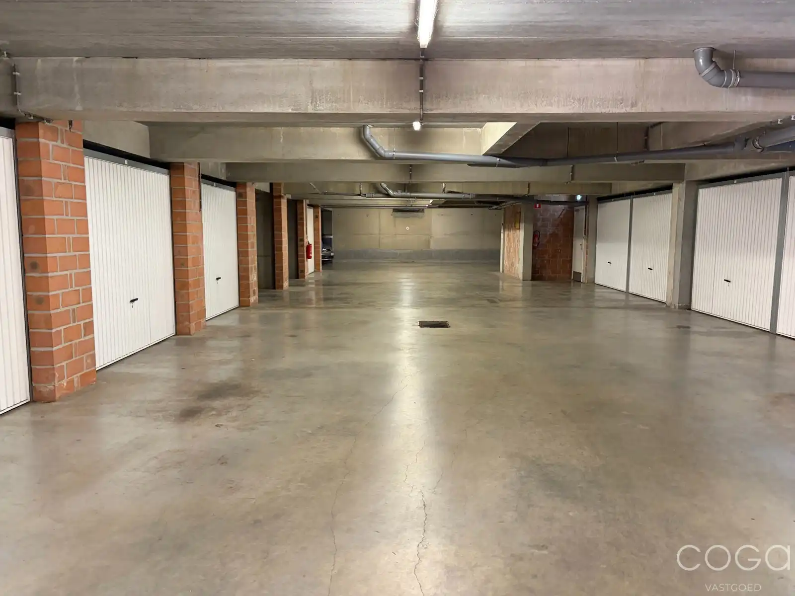 Centraal gelegen appartement met lift foto 21