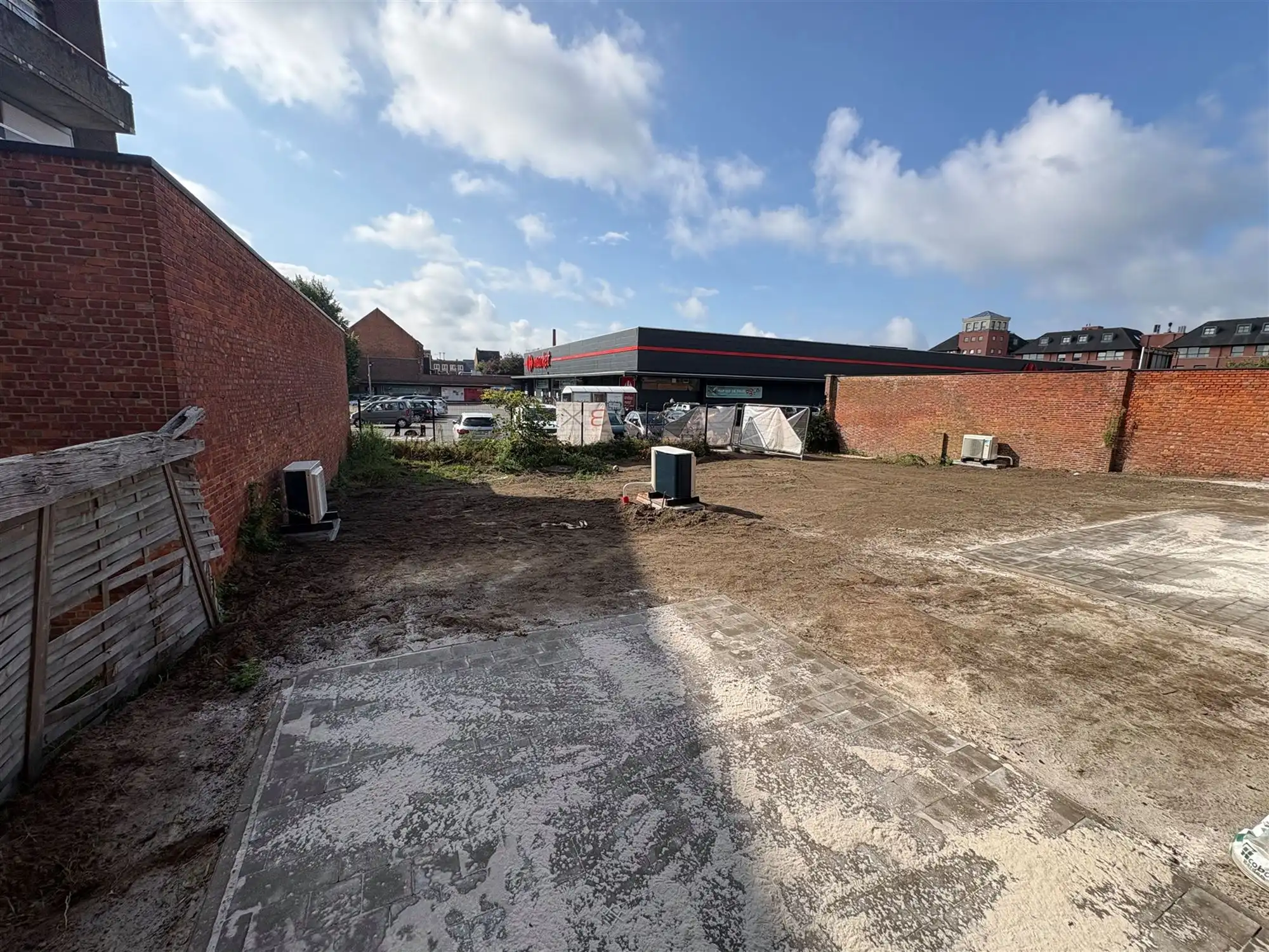 Nieuwbouwappartement met 2 slaapkamers en grote tuin. foto 11