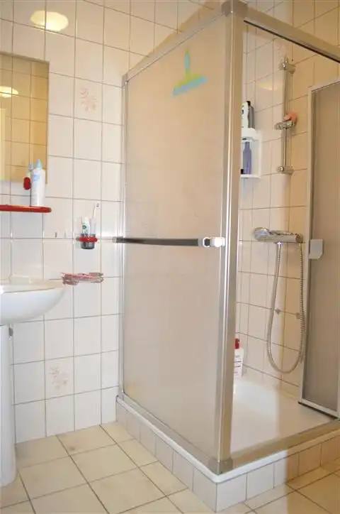 Ruim appartement met twee slpk's, terras en garage in centrum Beverlo foto 13